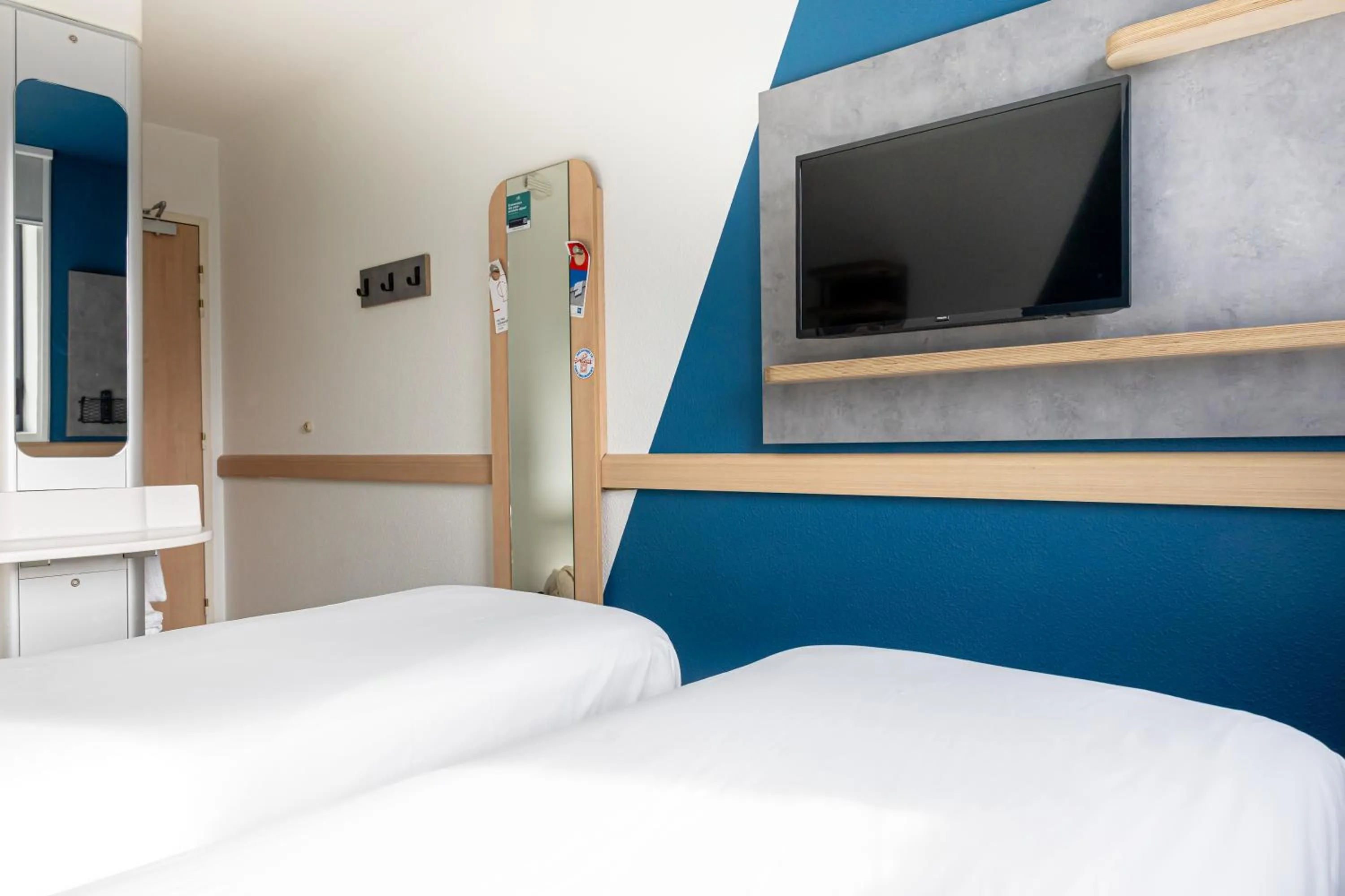 Bed in ibis budget Toulouse Aeroport