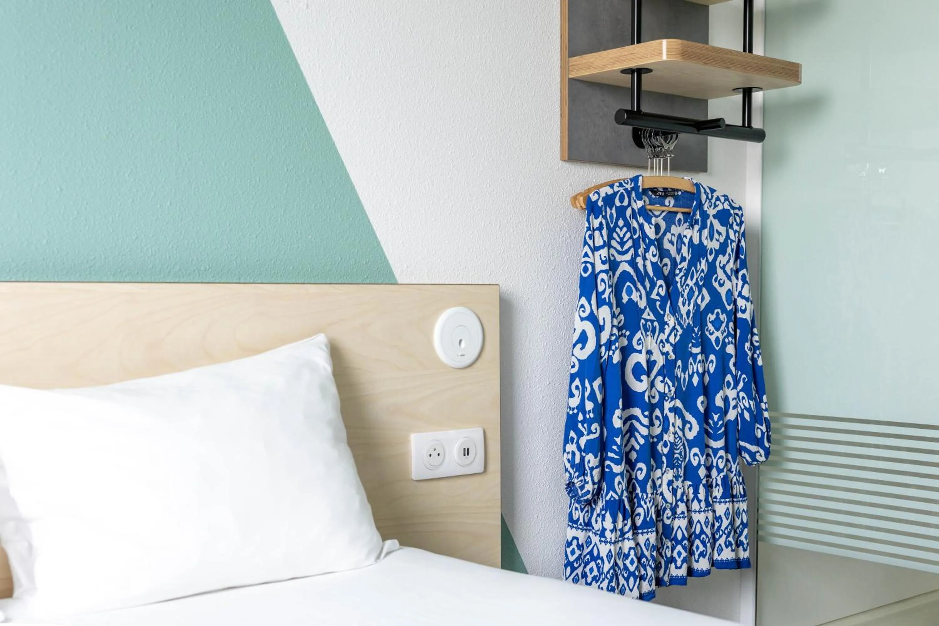 Bed in ibis budget Toulouse Aeroport