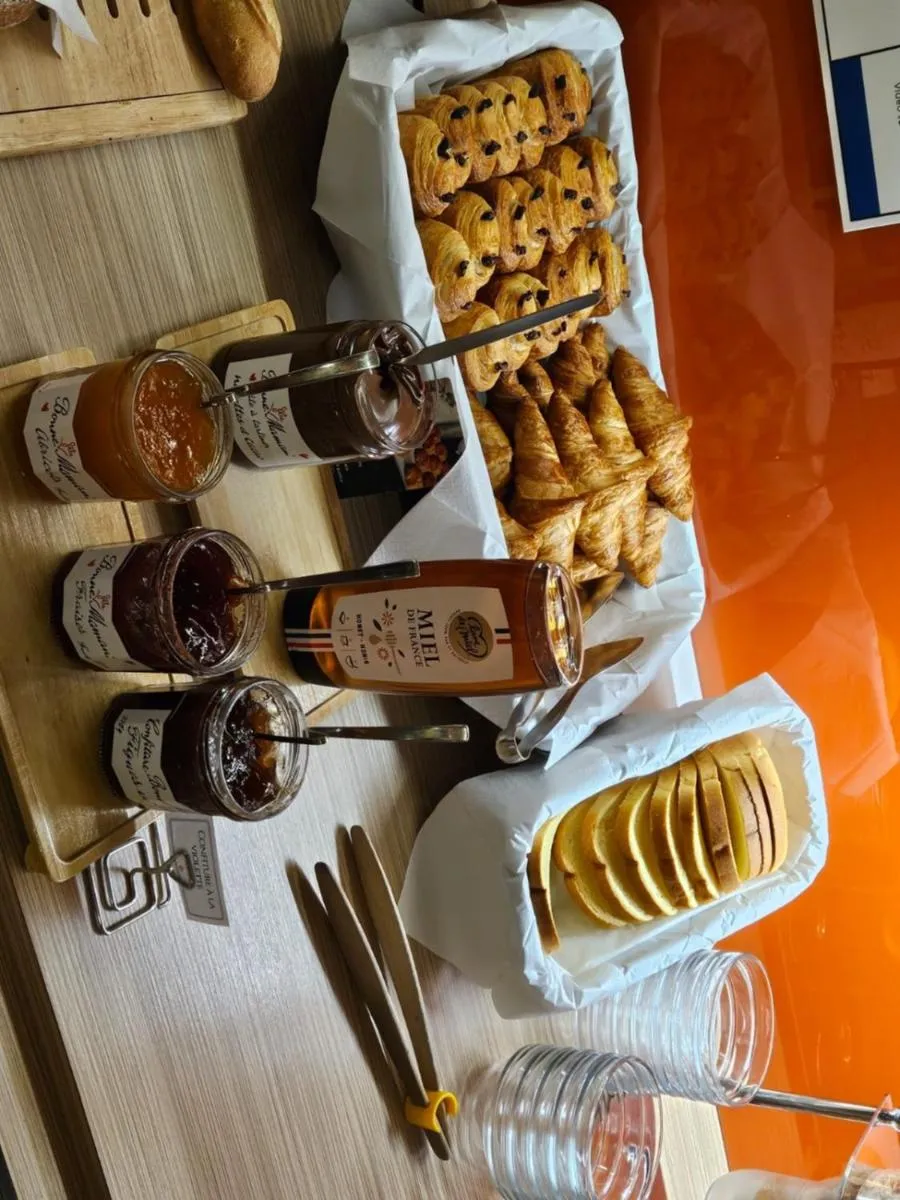 Breakfast in ibis budget Toulouse Aeroport