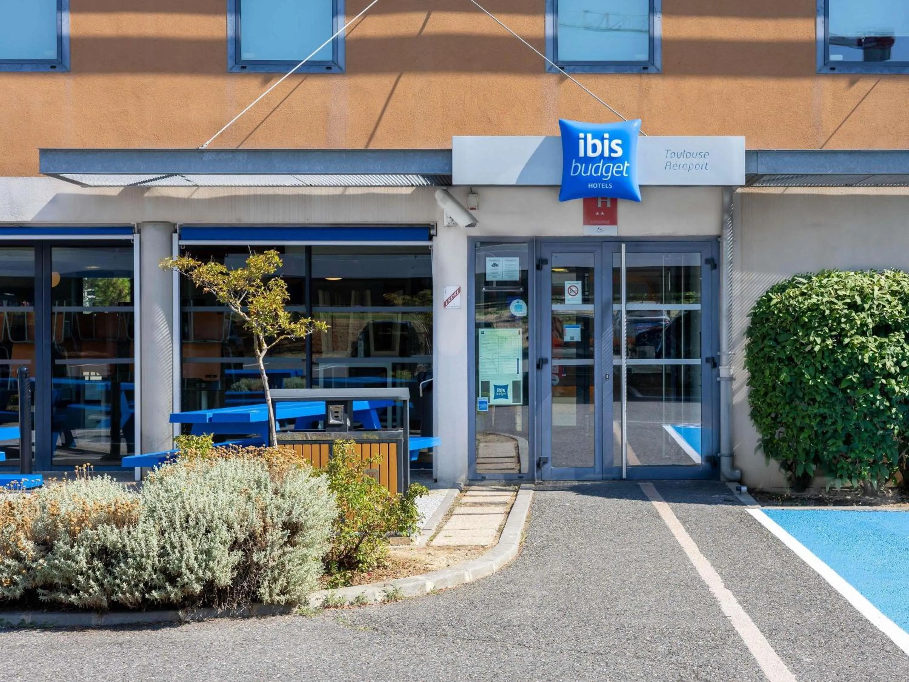 Property building in ibis budget Toulouse Aeroport