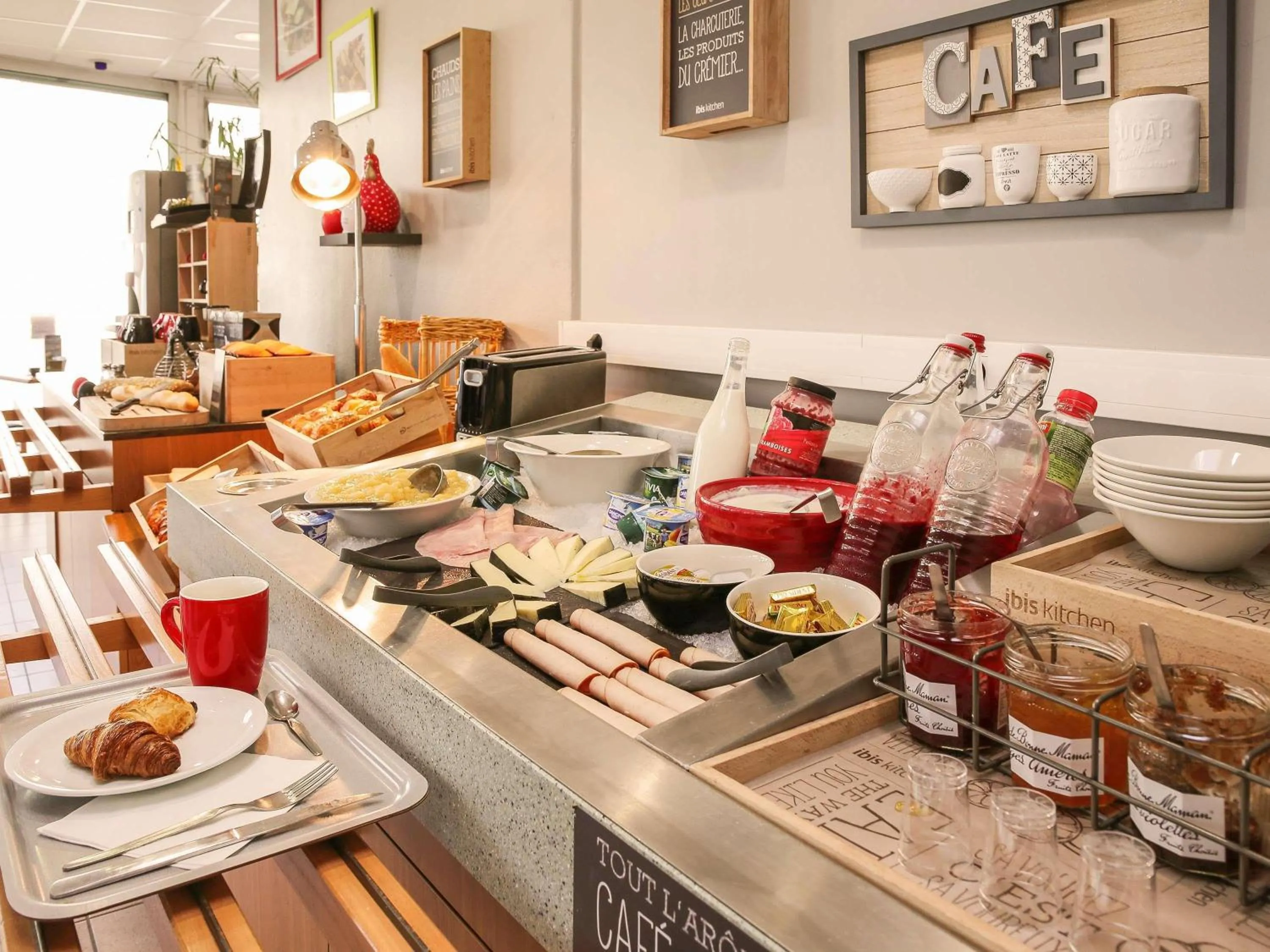 Breakfast in ibis Bourg Jasseron/Teyssonge