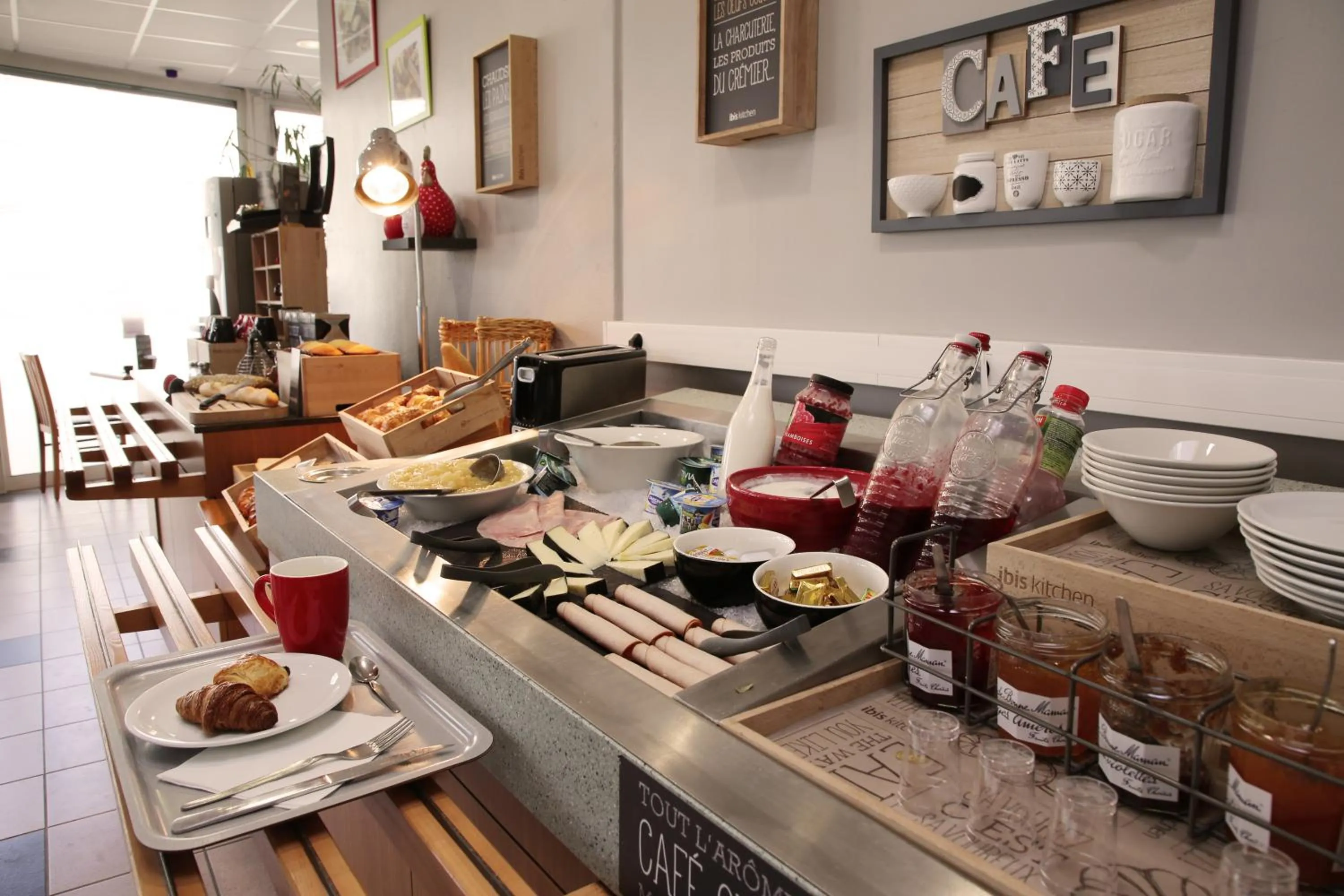 Breakfast in ibis Bourg Jasseron/Teyssonge