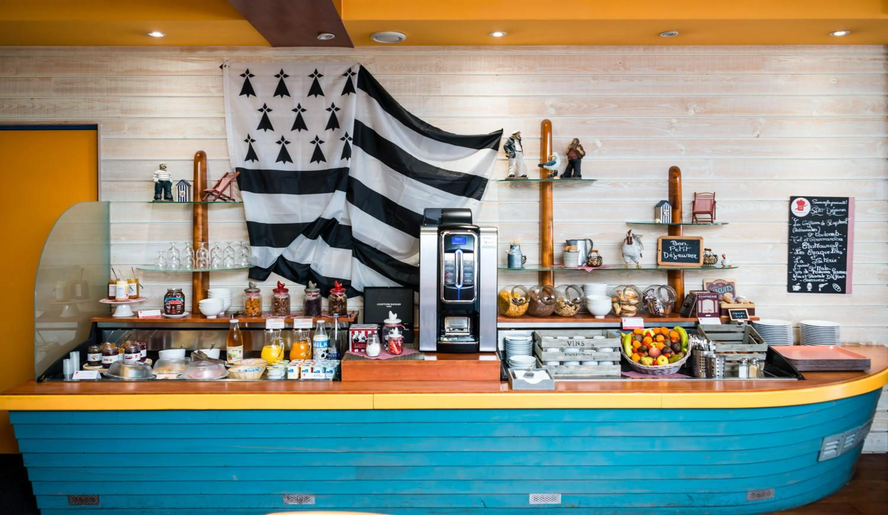 Buffet breakfast in Brit Hotel Saint Malo – Le Transat