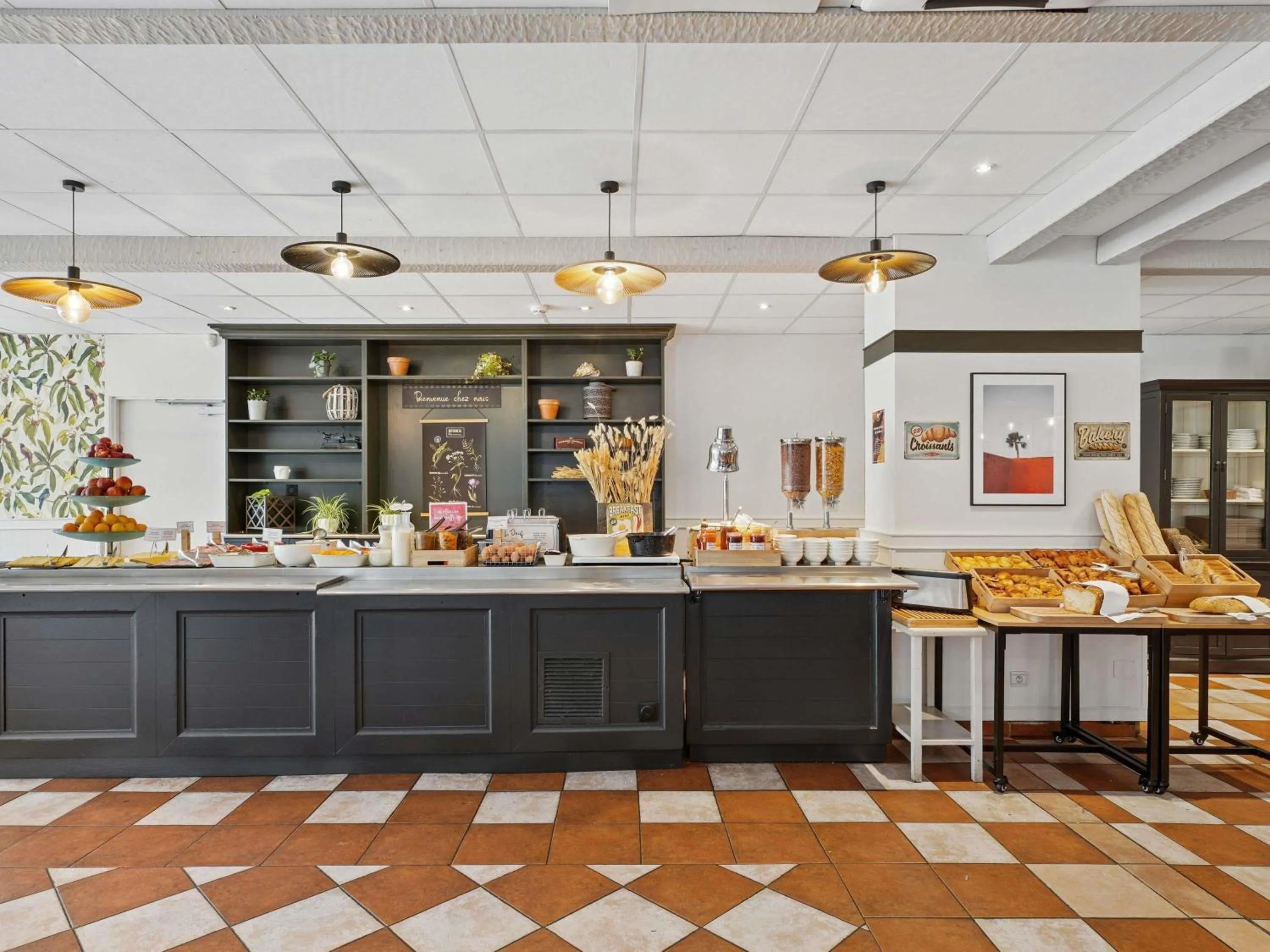 Property building in ibis Paris Porte D'Orleans