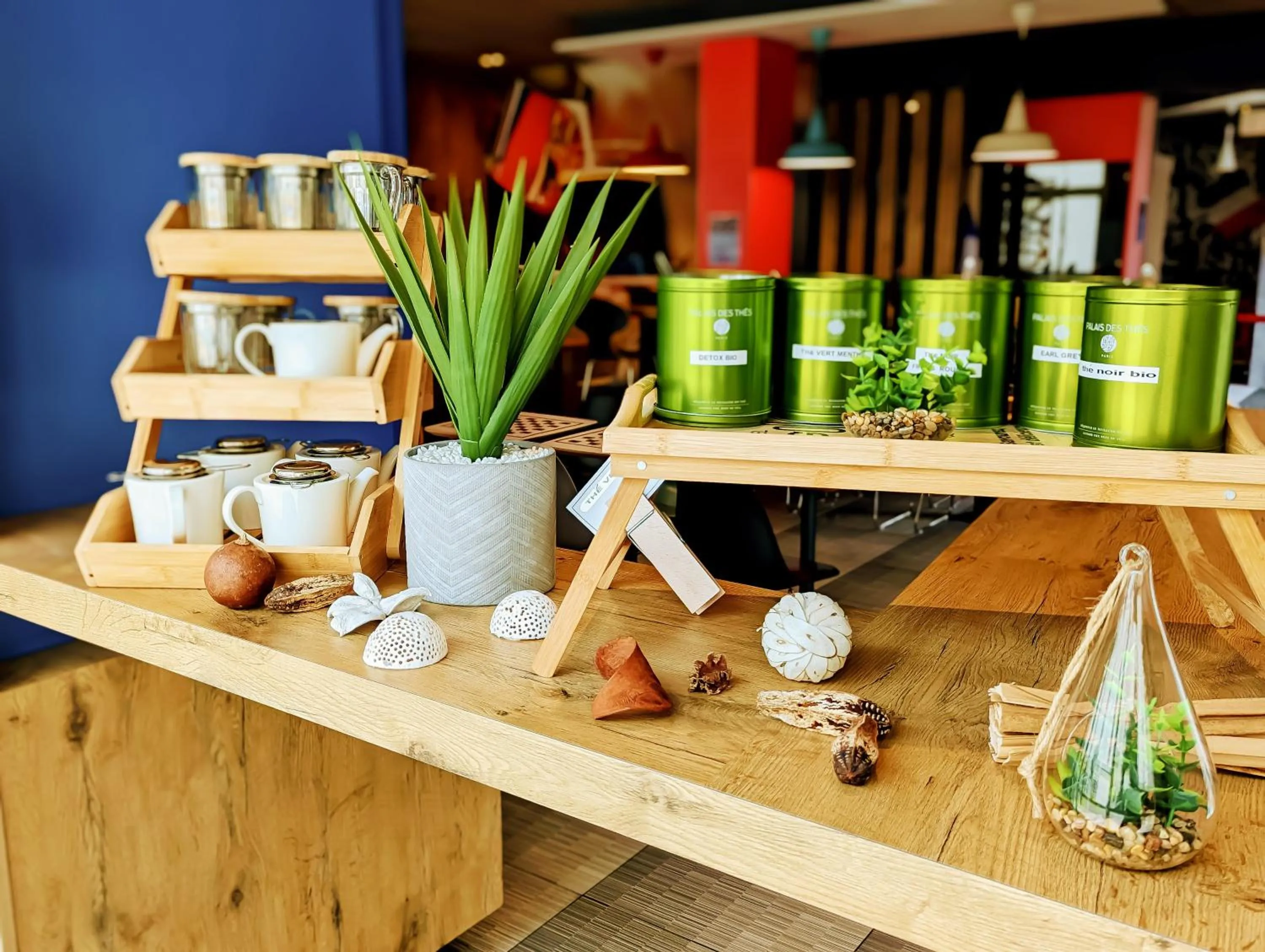 Buffet breakfast in IBIS La Rochelle Vieux Port Centre