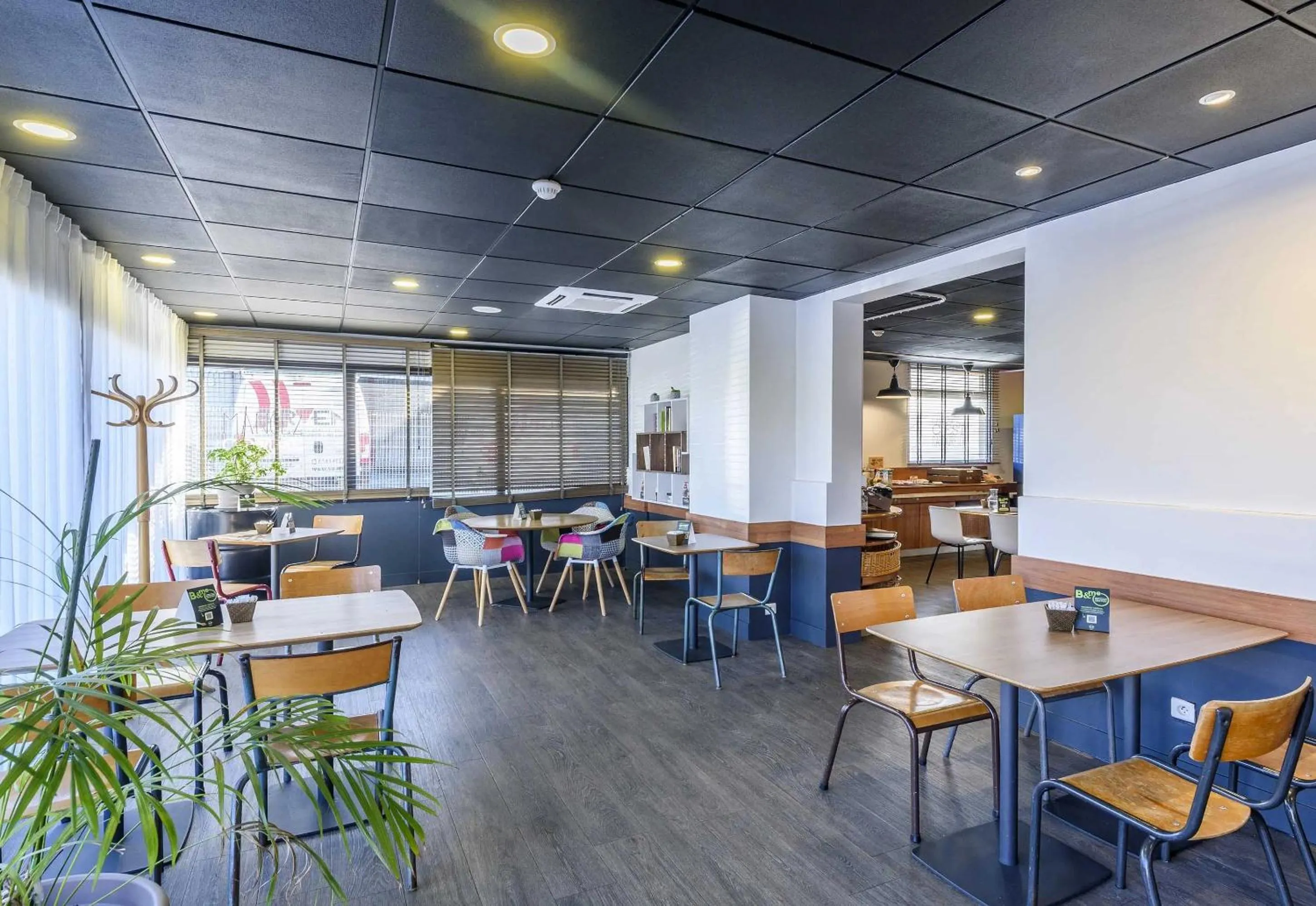 Seating area in B&B HOTEL Toulouse Université 3 étoiles