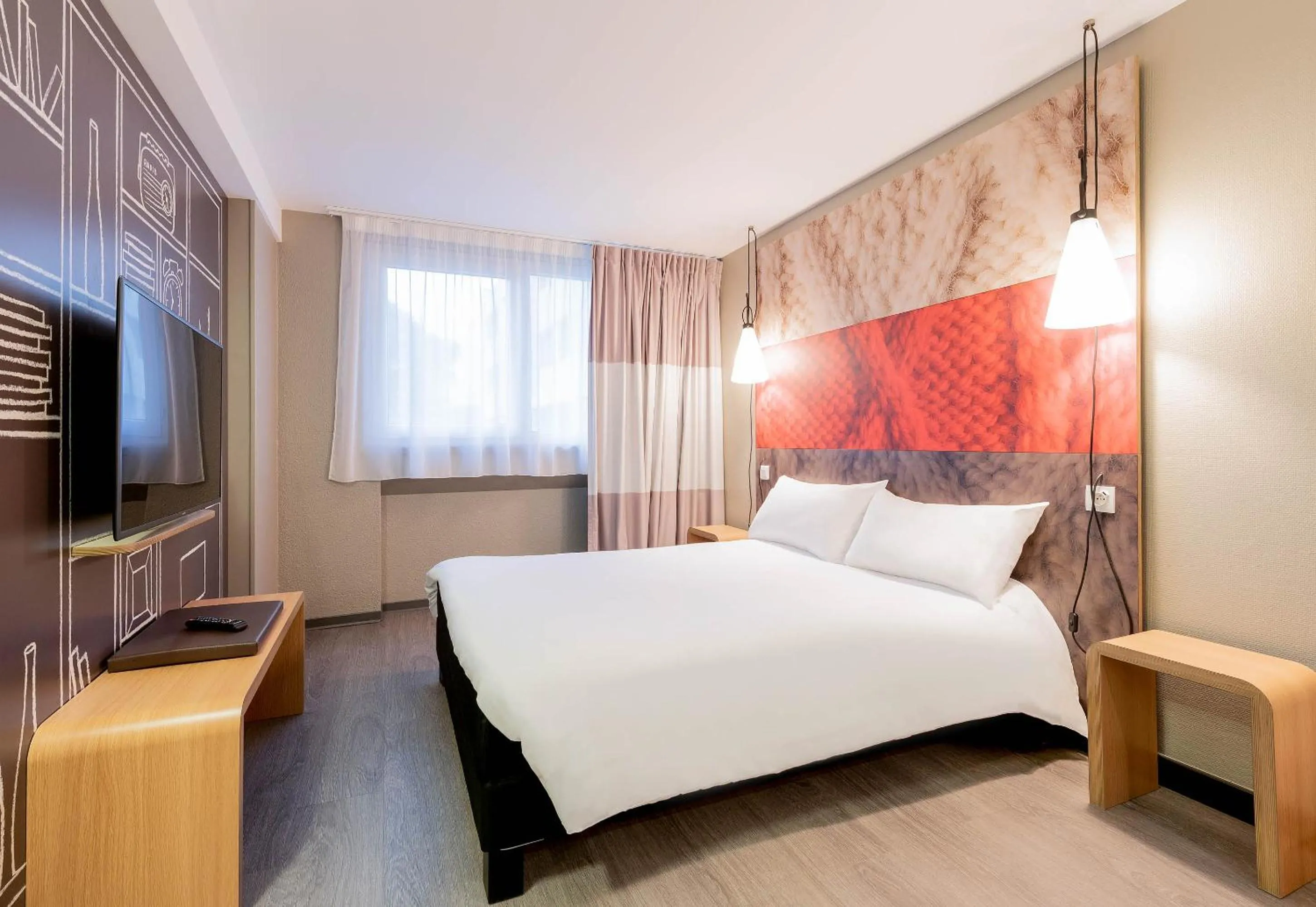 Bedroom, Bed in B&B HOTEL Toulouse Université 3 étoiles