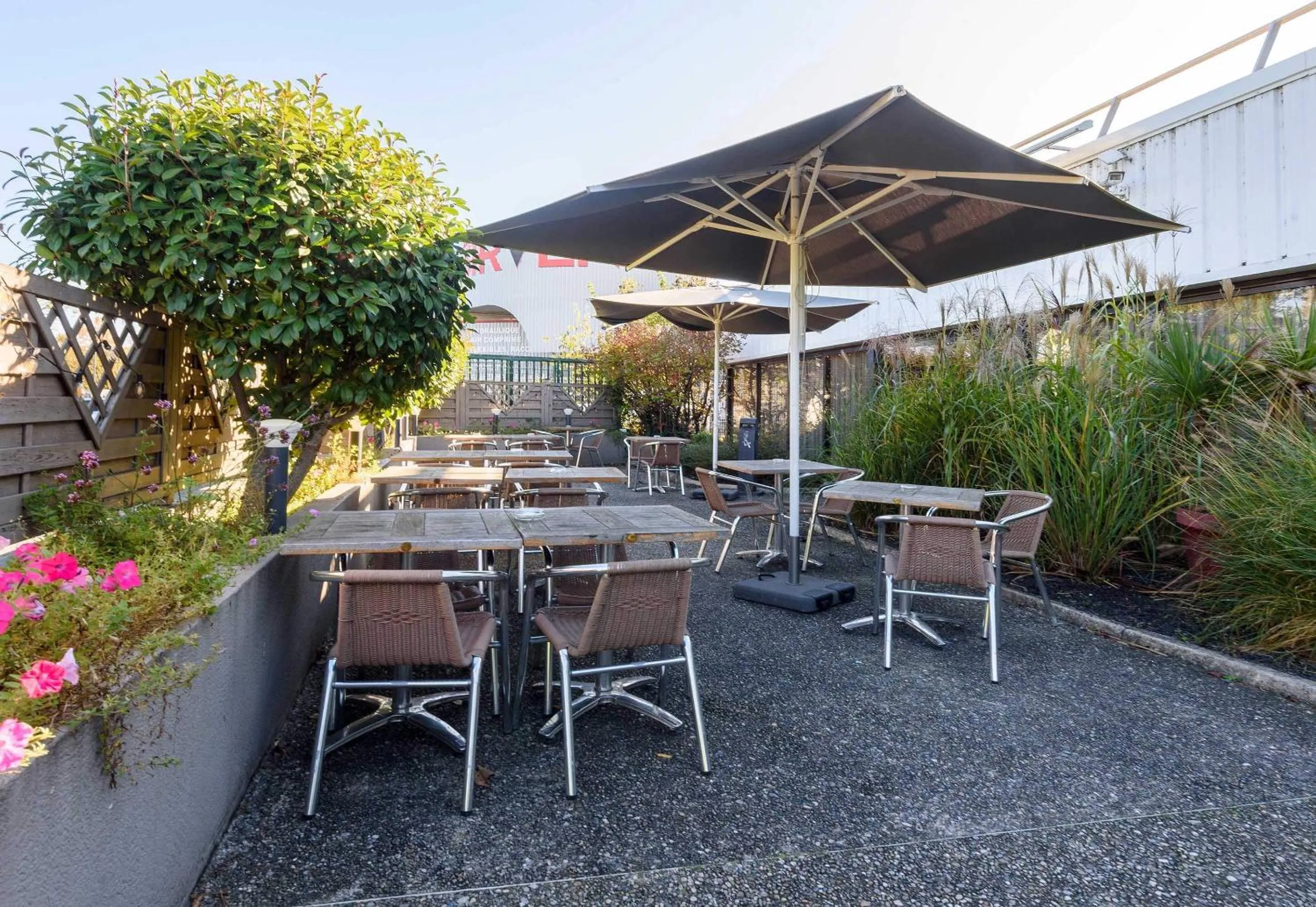 Patio in B&B HOTEL Toulouse Université 3 étoiles