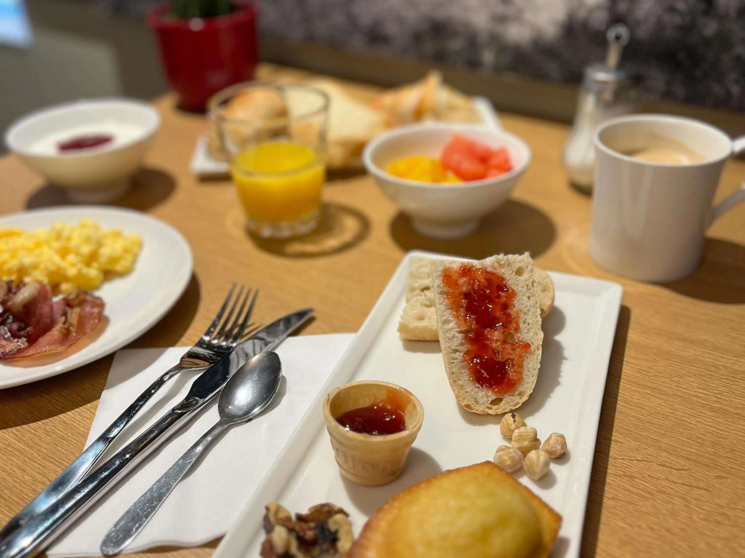 Breakfast in ibis Tours Nord