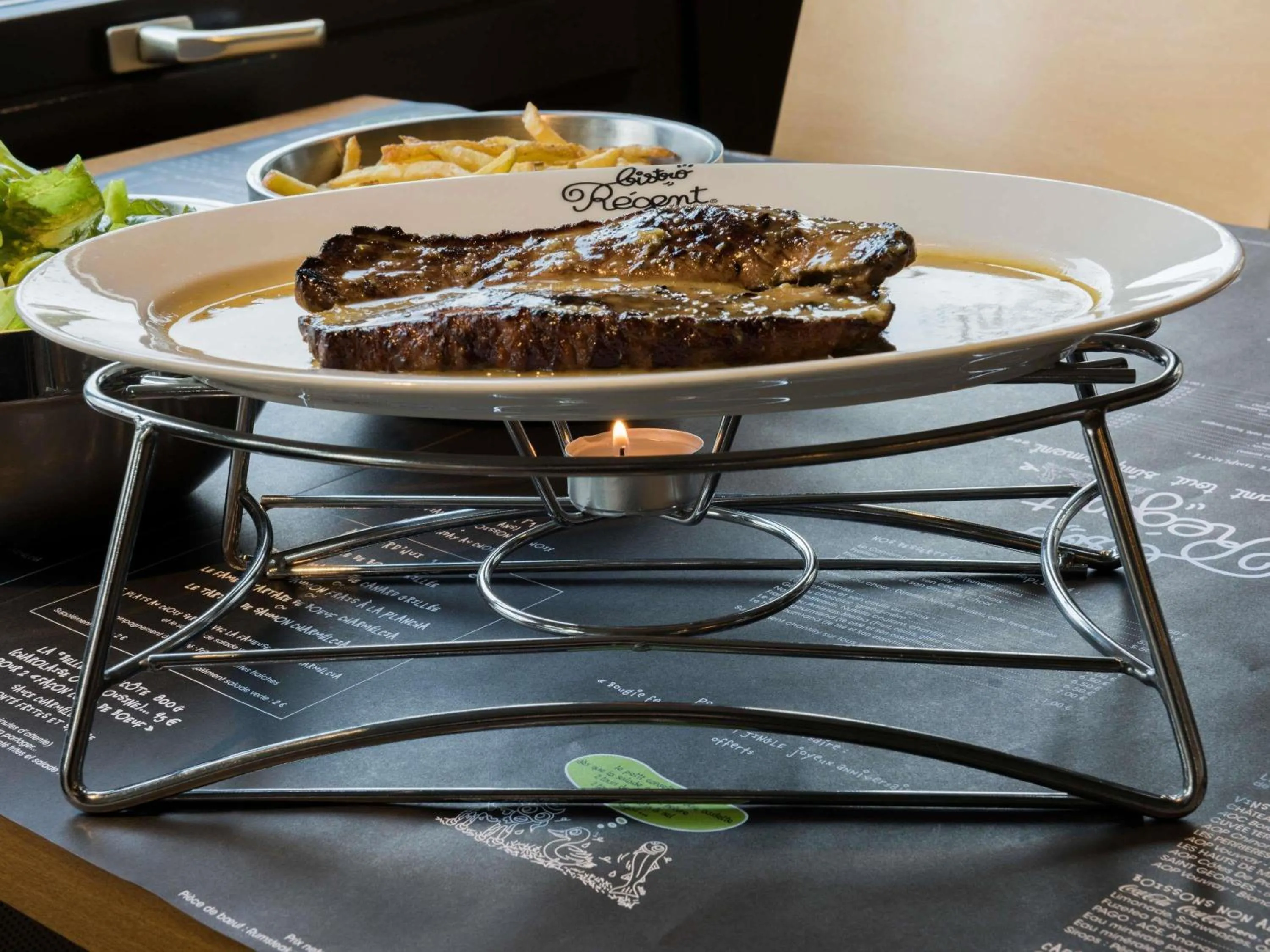 Restaurant/places to eat in ibis Tours Nord