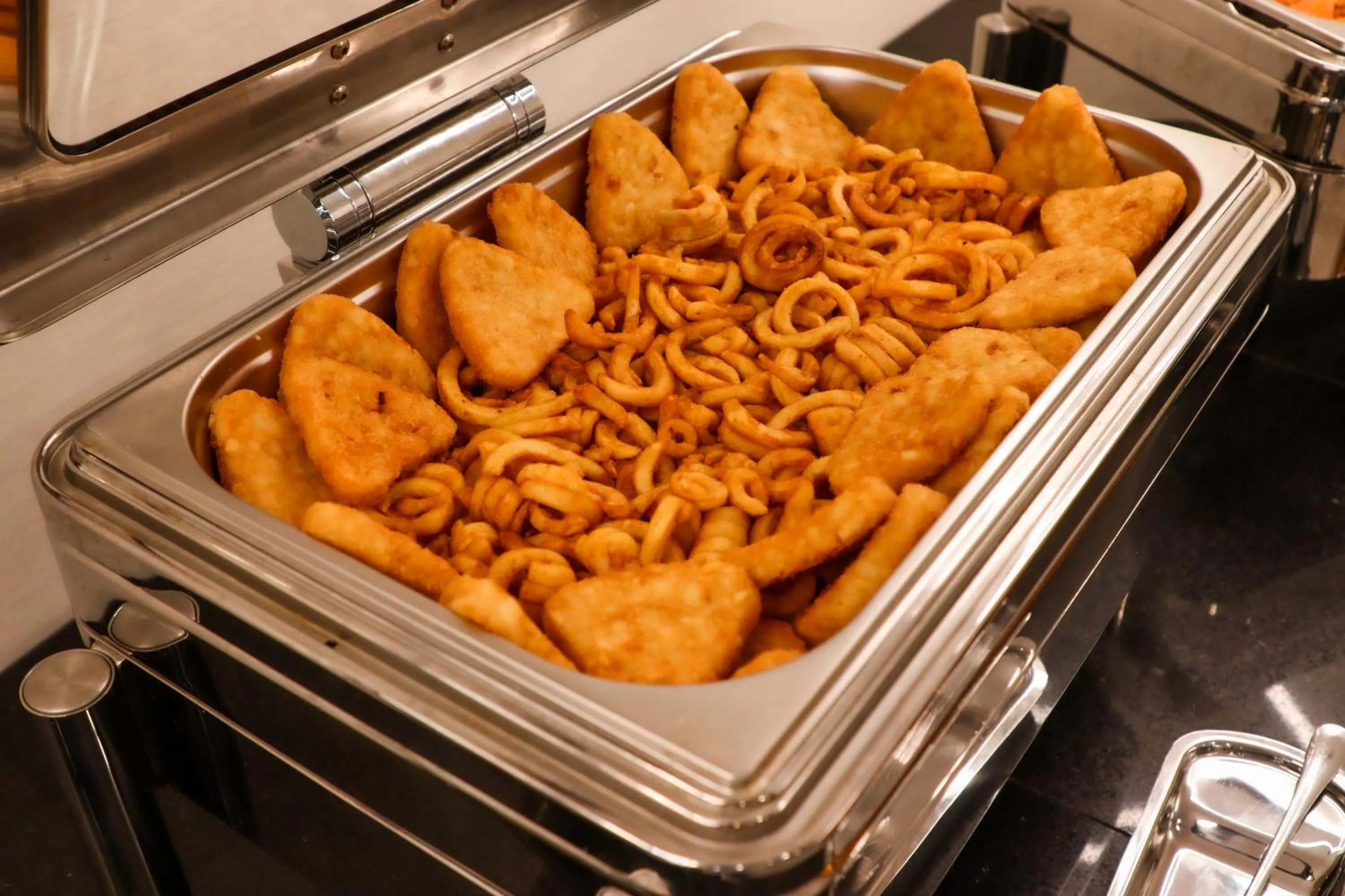 Food in Diamond Tower Hotel
