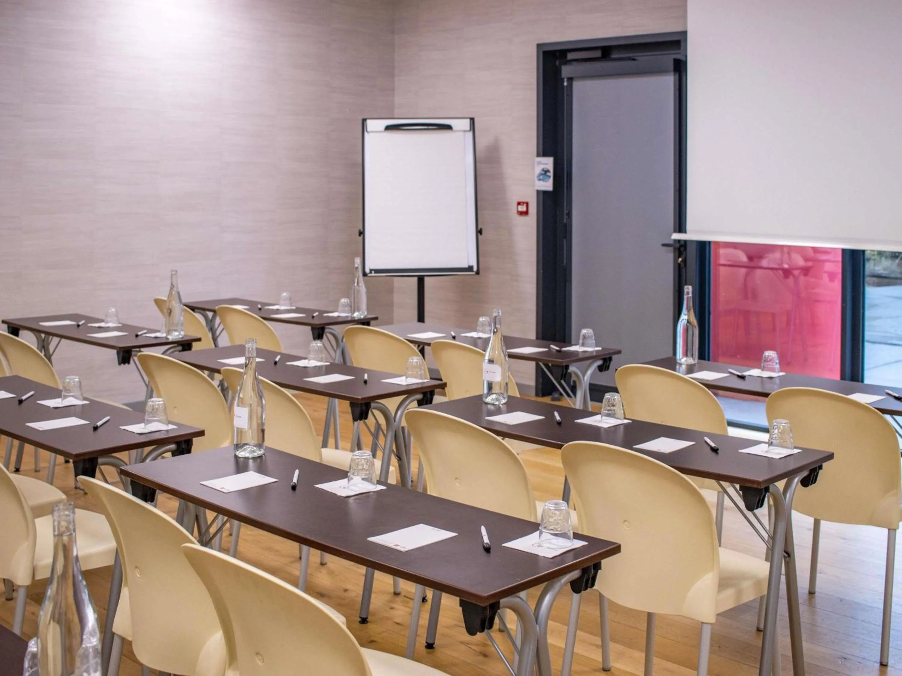 Meeting/conference room in ibis Rennes Beaulieu