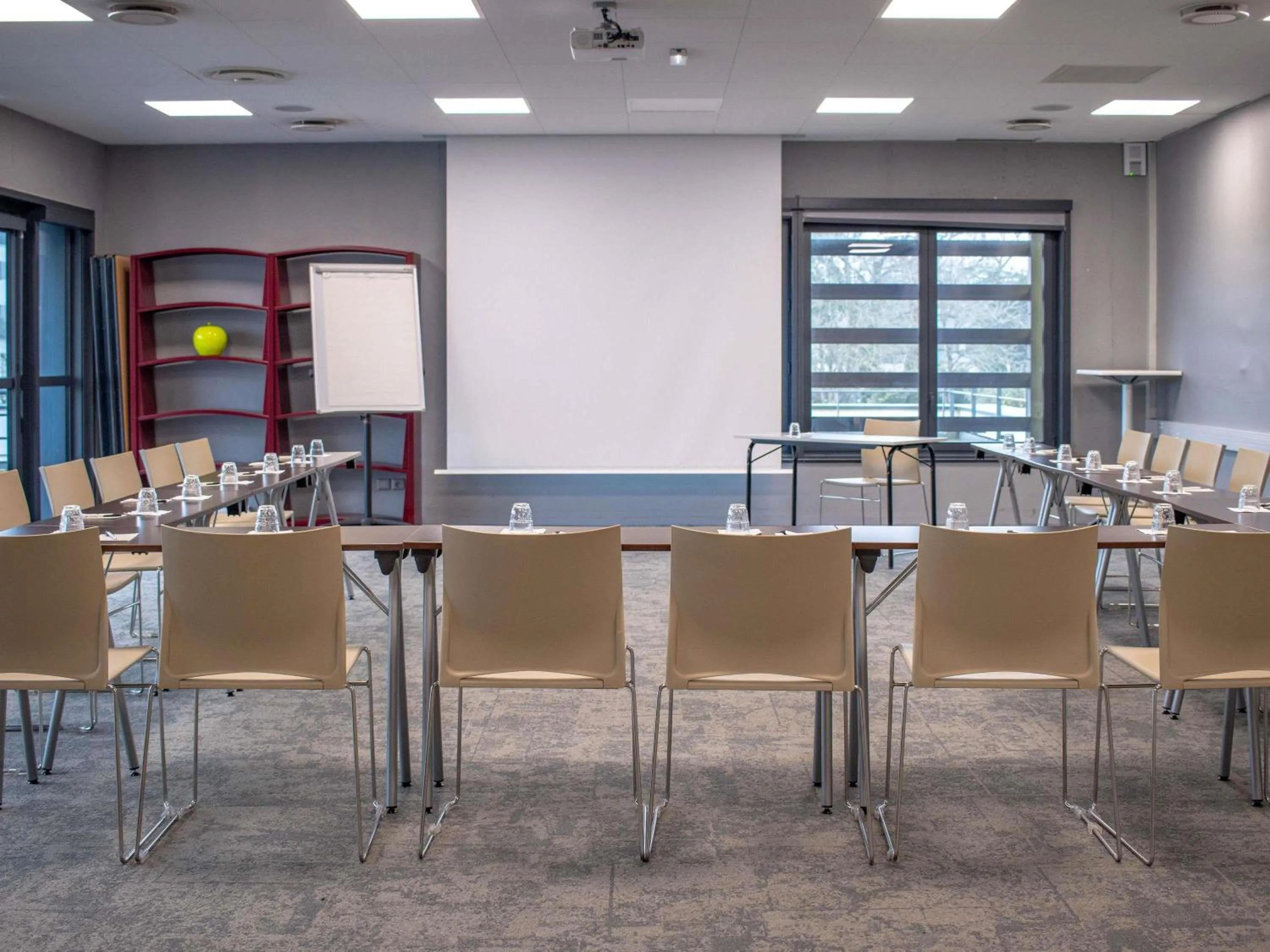 Meeting/conference room in ibis Rennes Beaulieu