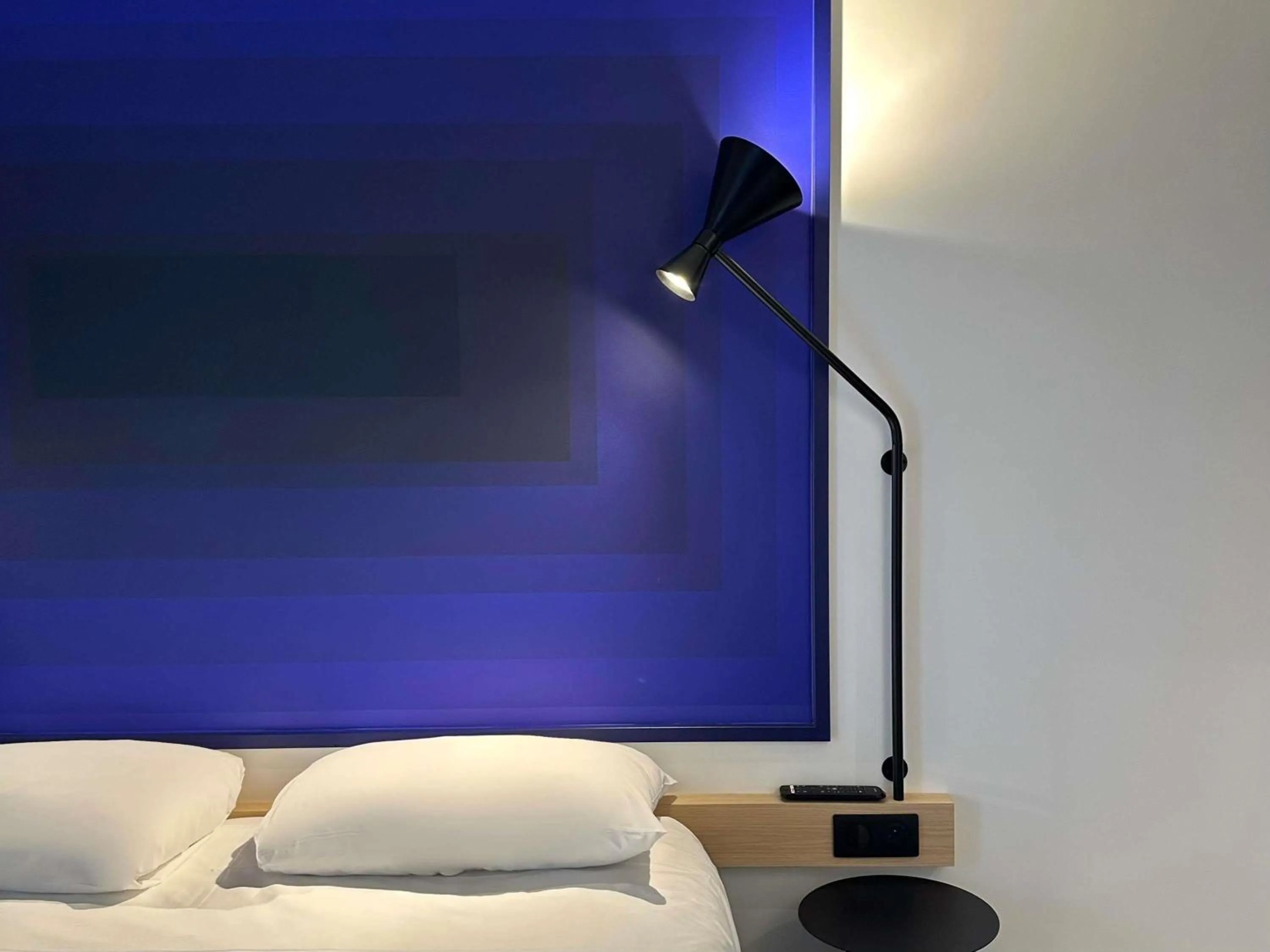 Bedroom, Bed in ibis Rennes Beaulieu