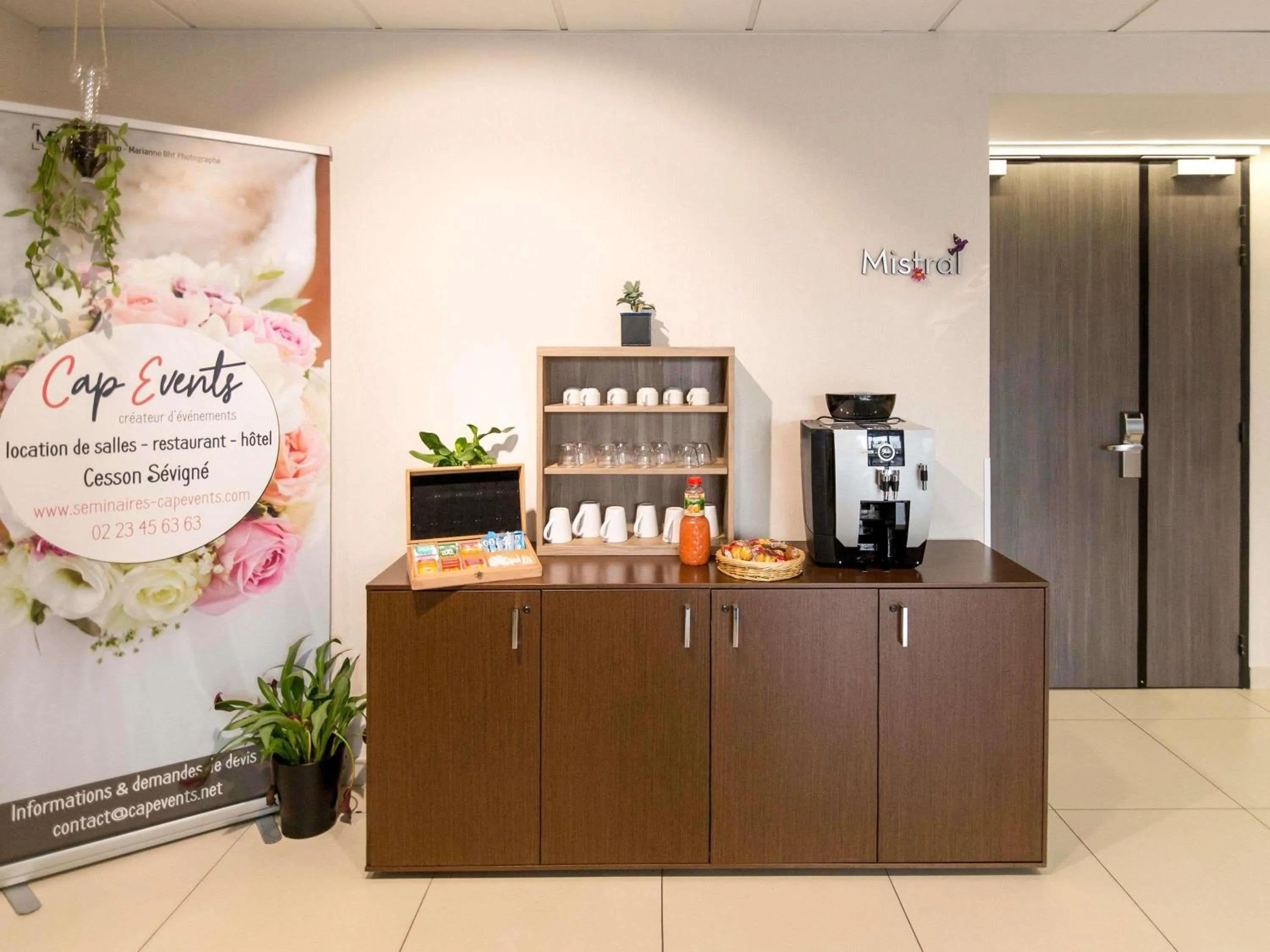 Meeting/conference room in ibis Rennes Beaulieu