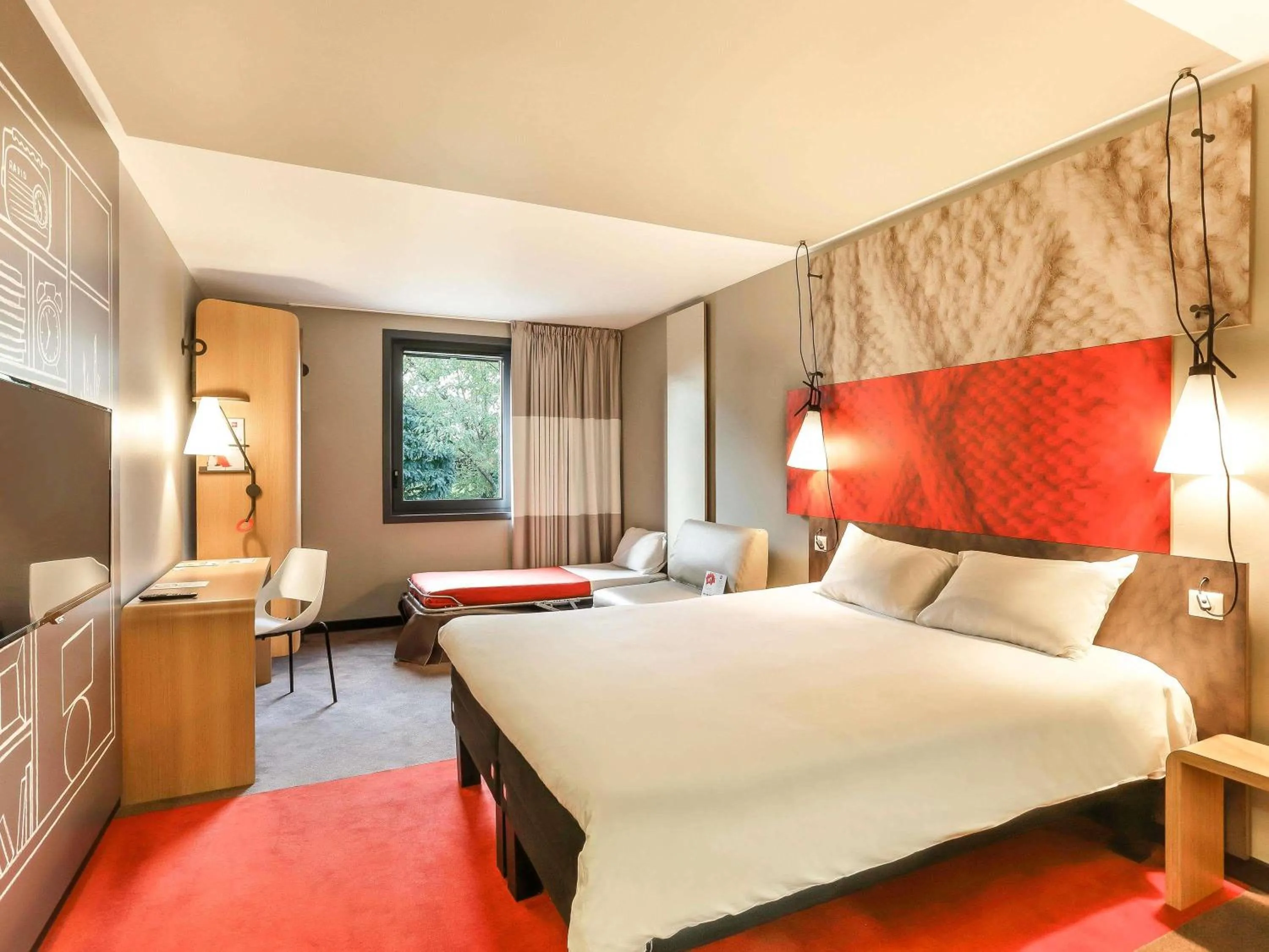 Bedroom, Bed in ibis Le Mans Est Pontlieue