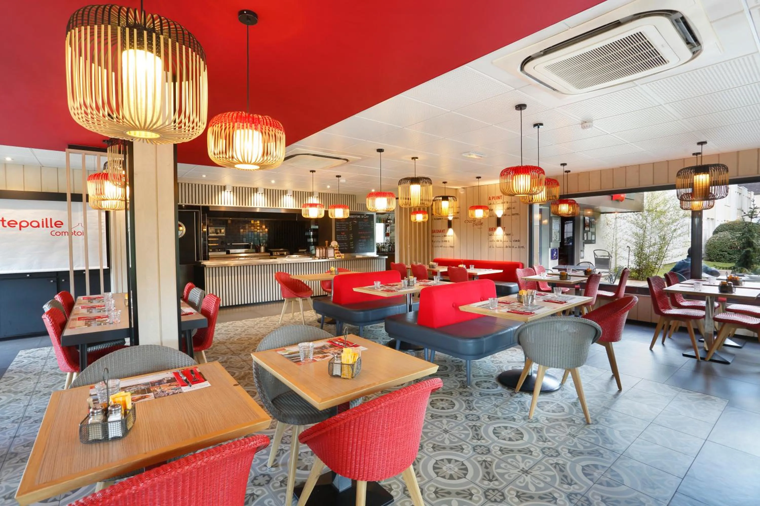 Restaurant/places to eat in ibis Le Mans Est Pontlieue