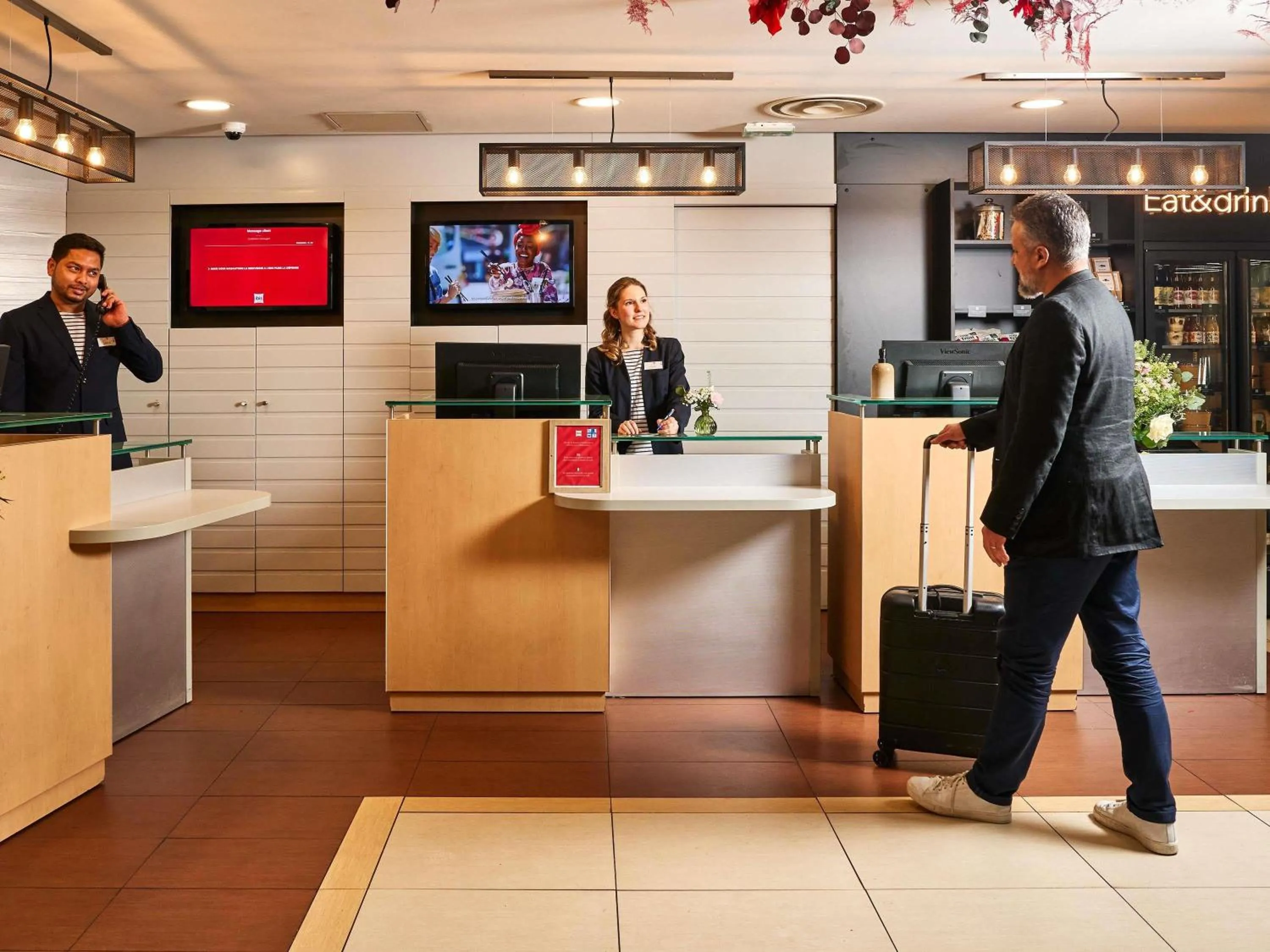 Property building in ibis Paris la Défense Esplanade