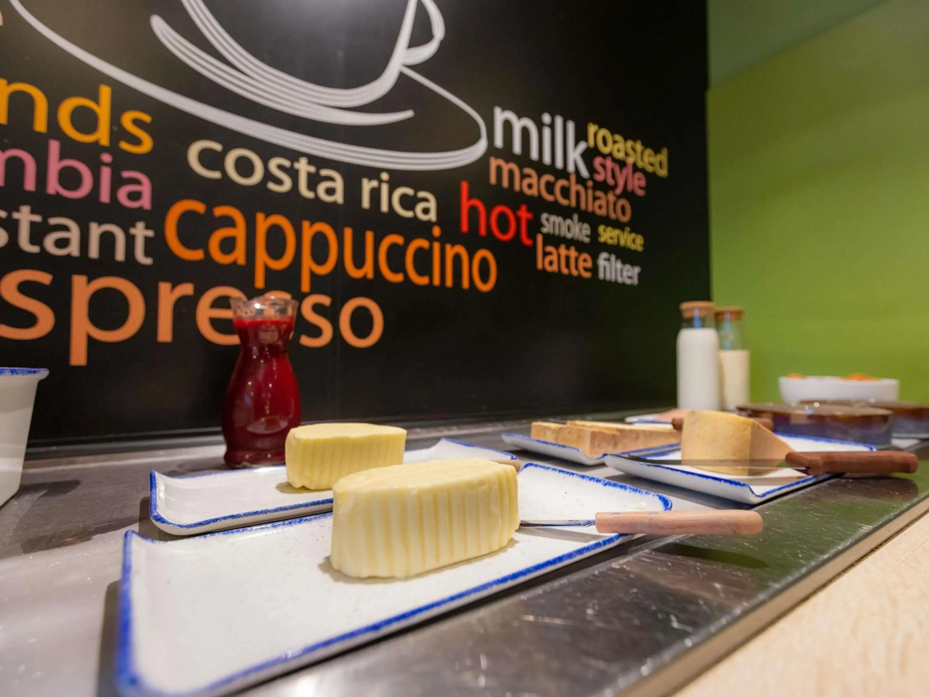 Breakfast in ibis Besançon Centre la City