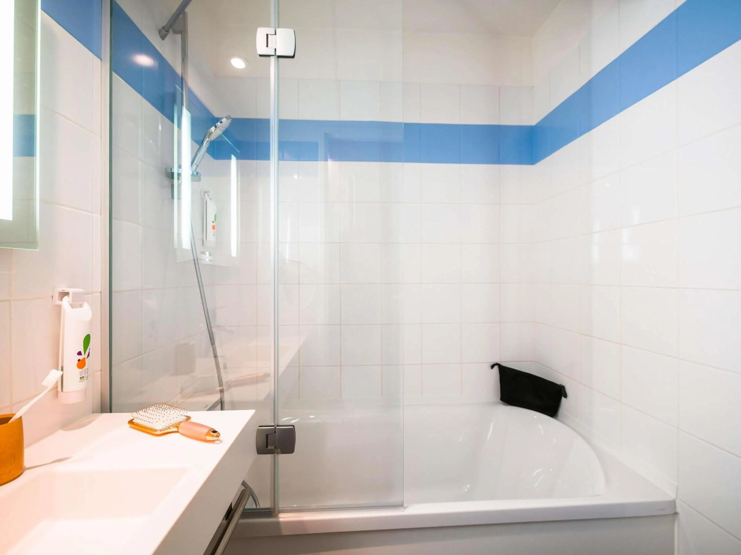 Bedroom in ibis Styles Strasbourg Stade de la Meinau