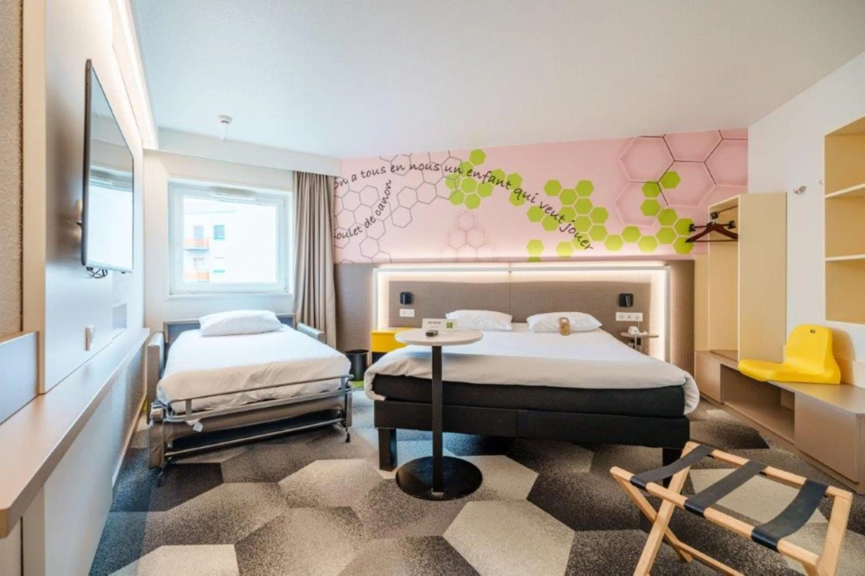 Photo of the whole room, Bed in ibis Styles Strasbourg Stade de la Meinau