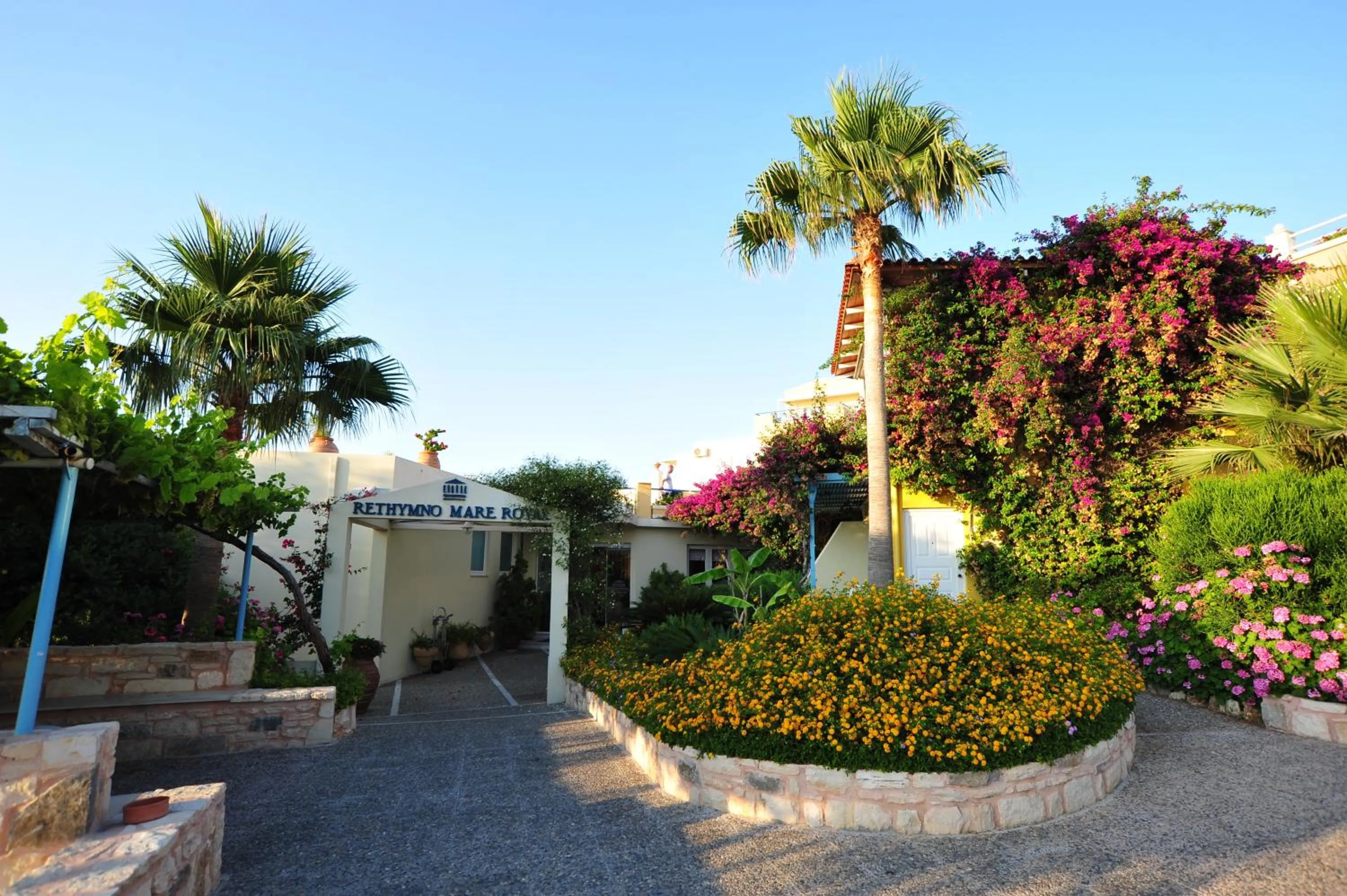 Garden in Rethymno Mare Royal & Water Park