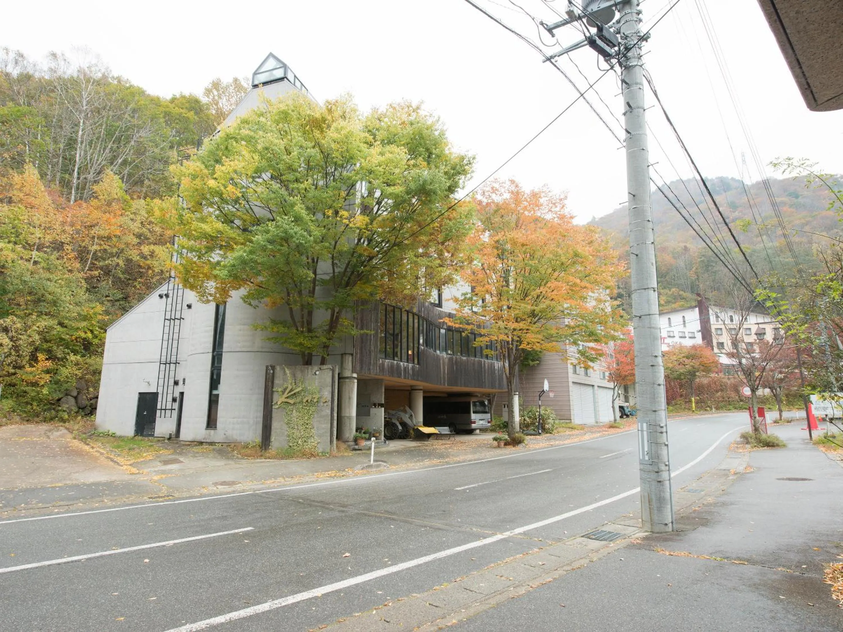 Property building in the Kinta Naeba