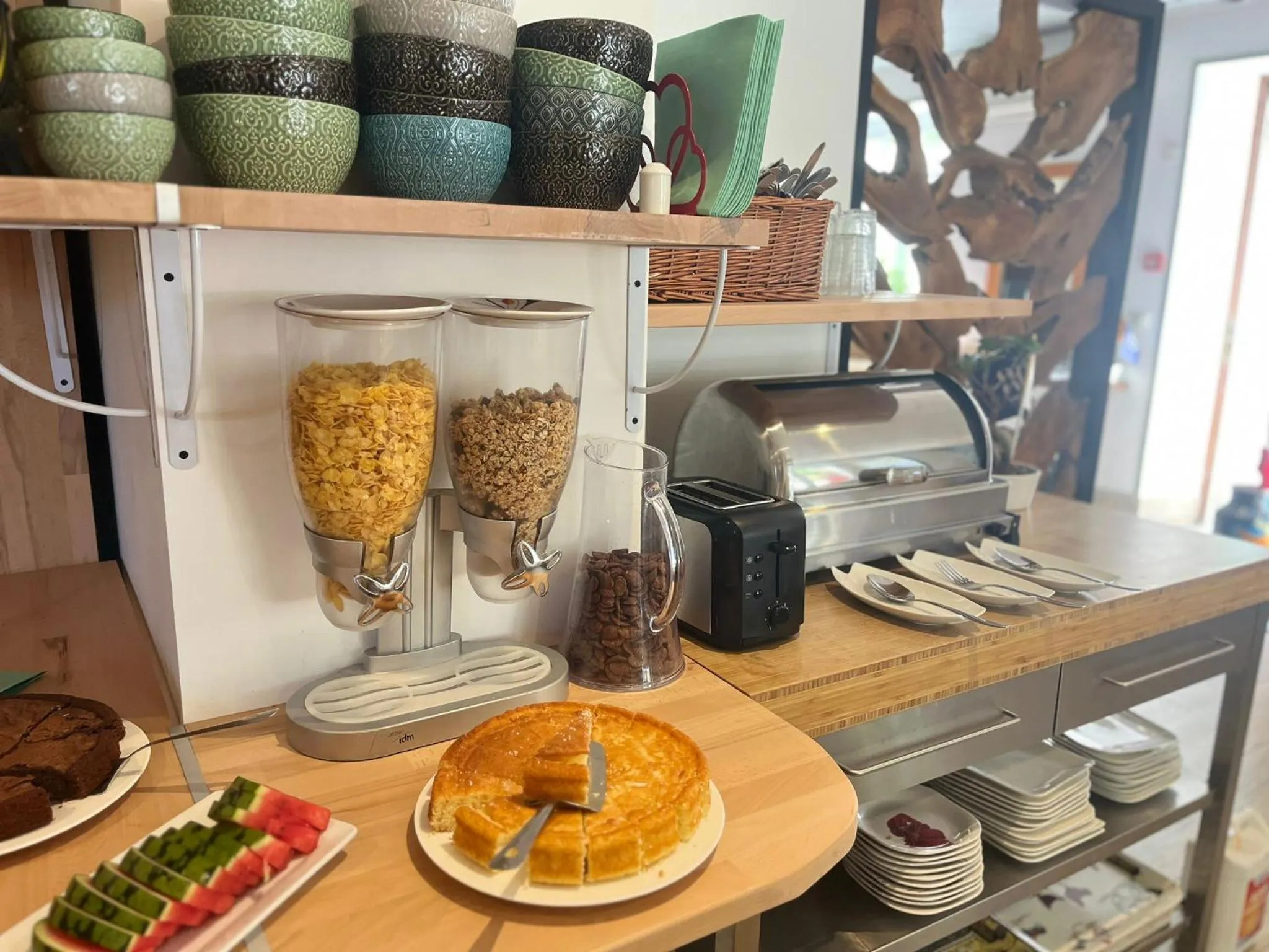 Breakfast in Hôtel Le Bayeux