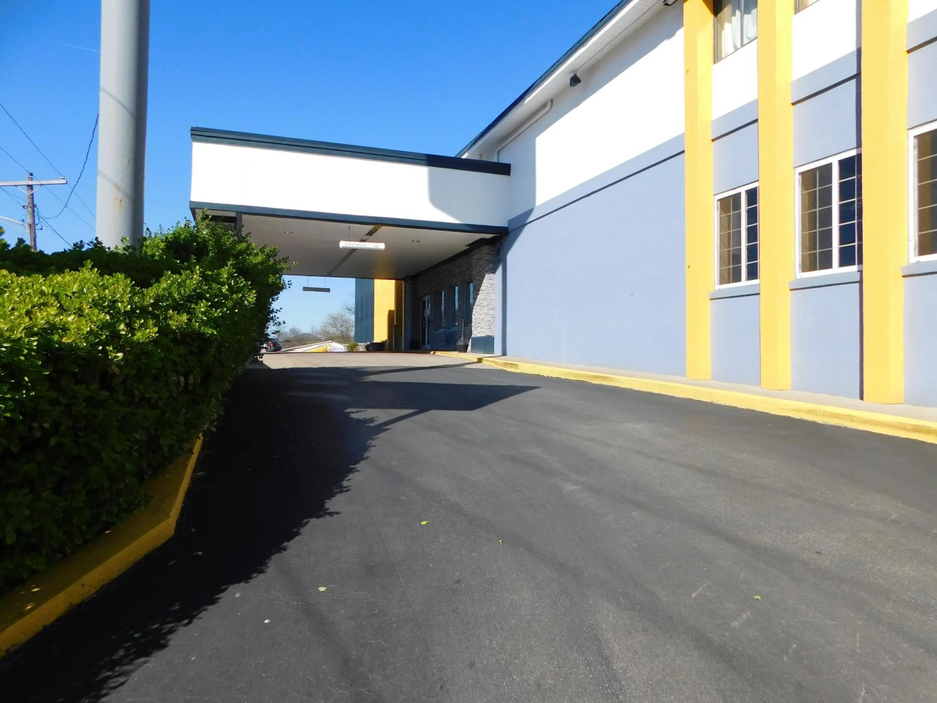 Property building in Quality Inn & Suites Morgantown - University Area