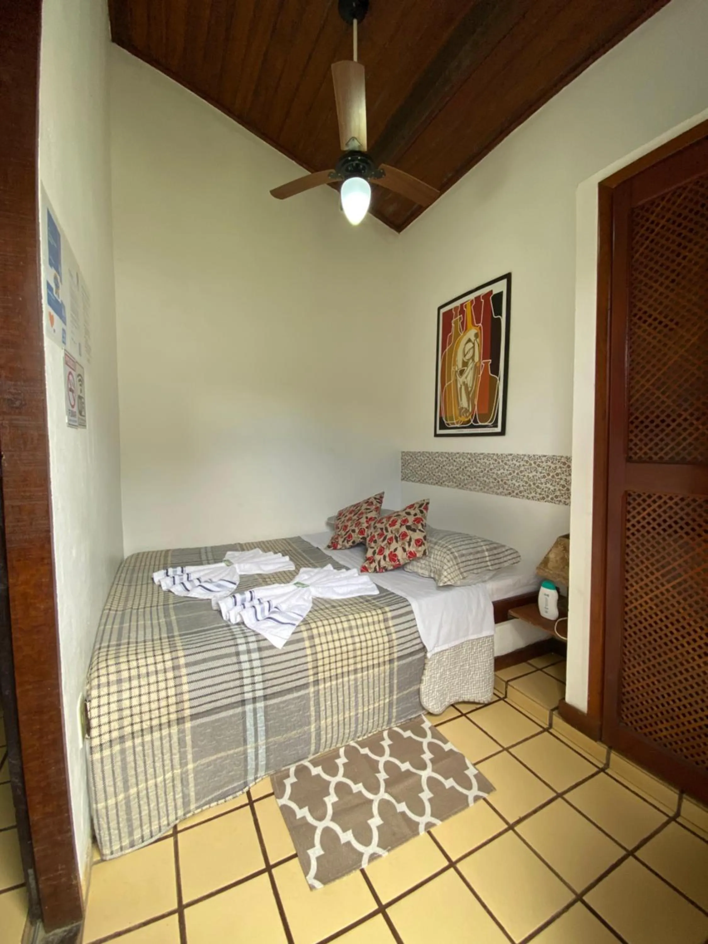 Bed in HTL PERSONALIZADA BUZIOS