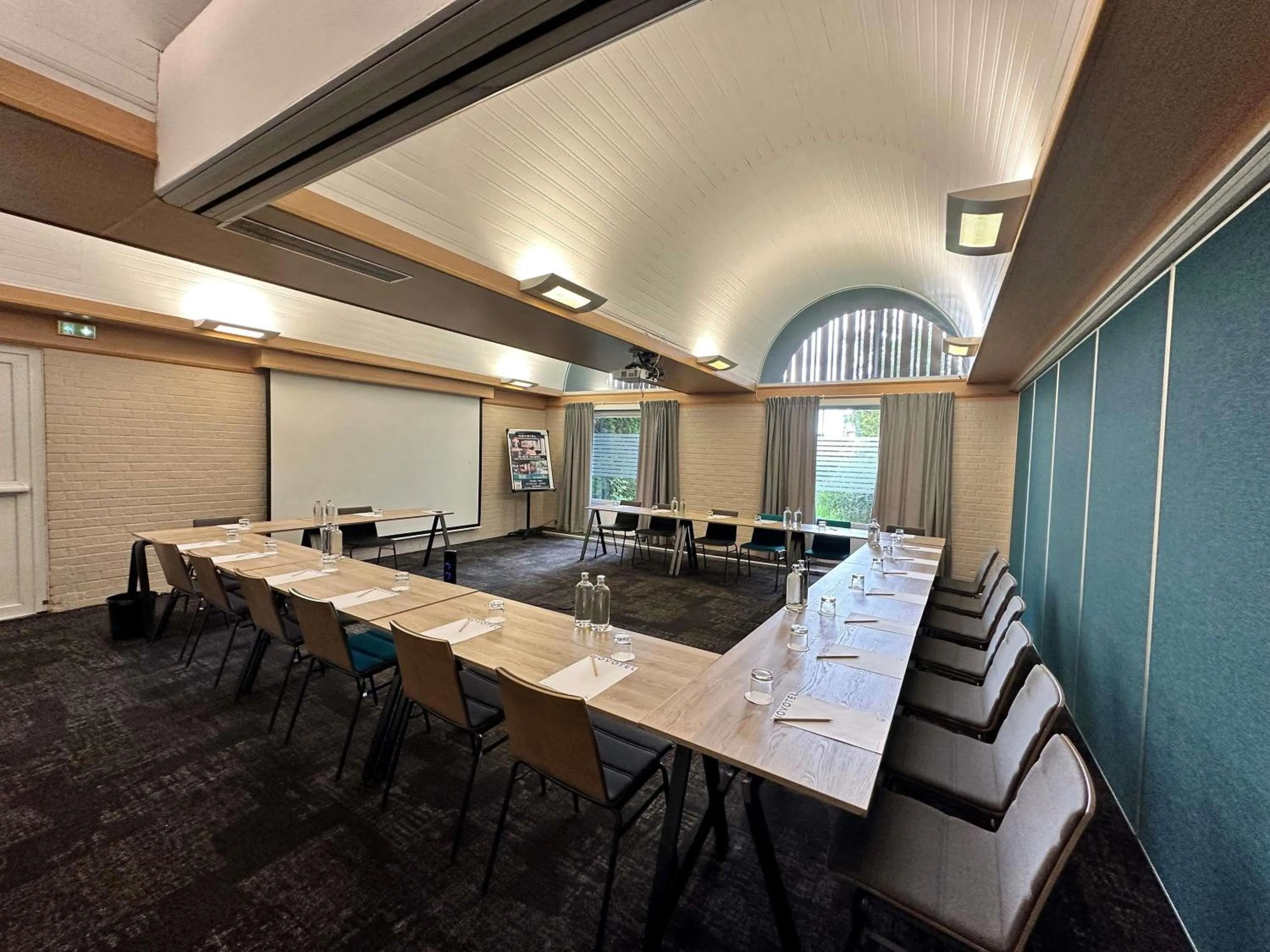 Meeting/conference room in Novotel Lens Noyelles