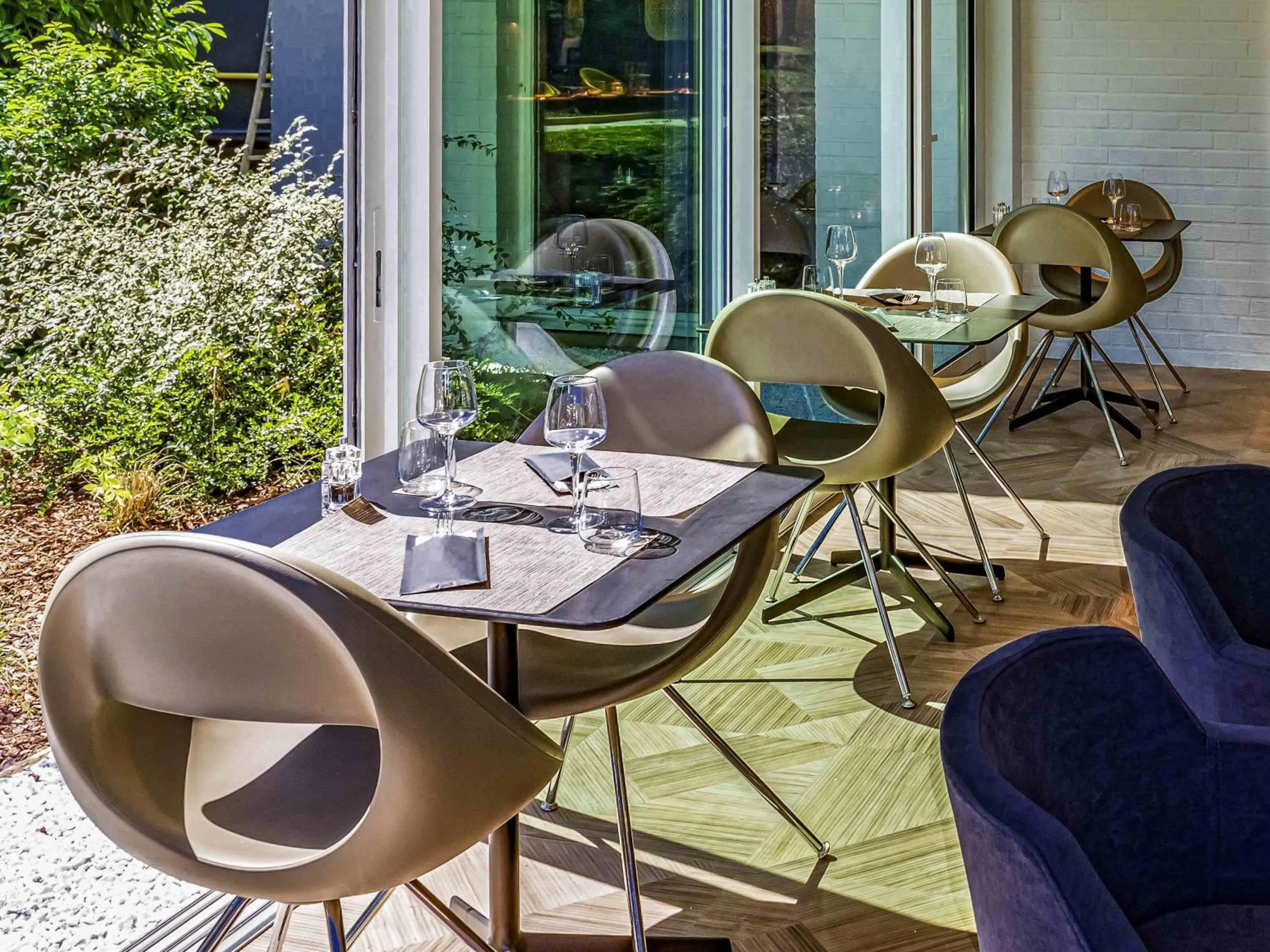 Restaurant/places to eat in Novotel Lens Noyelles