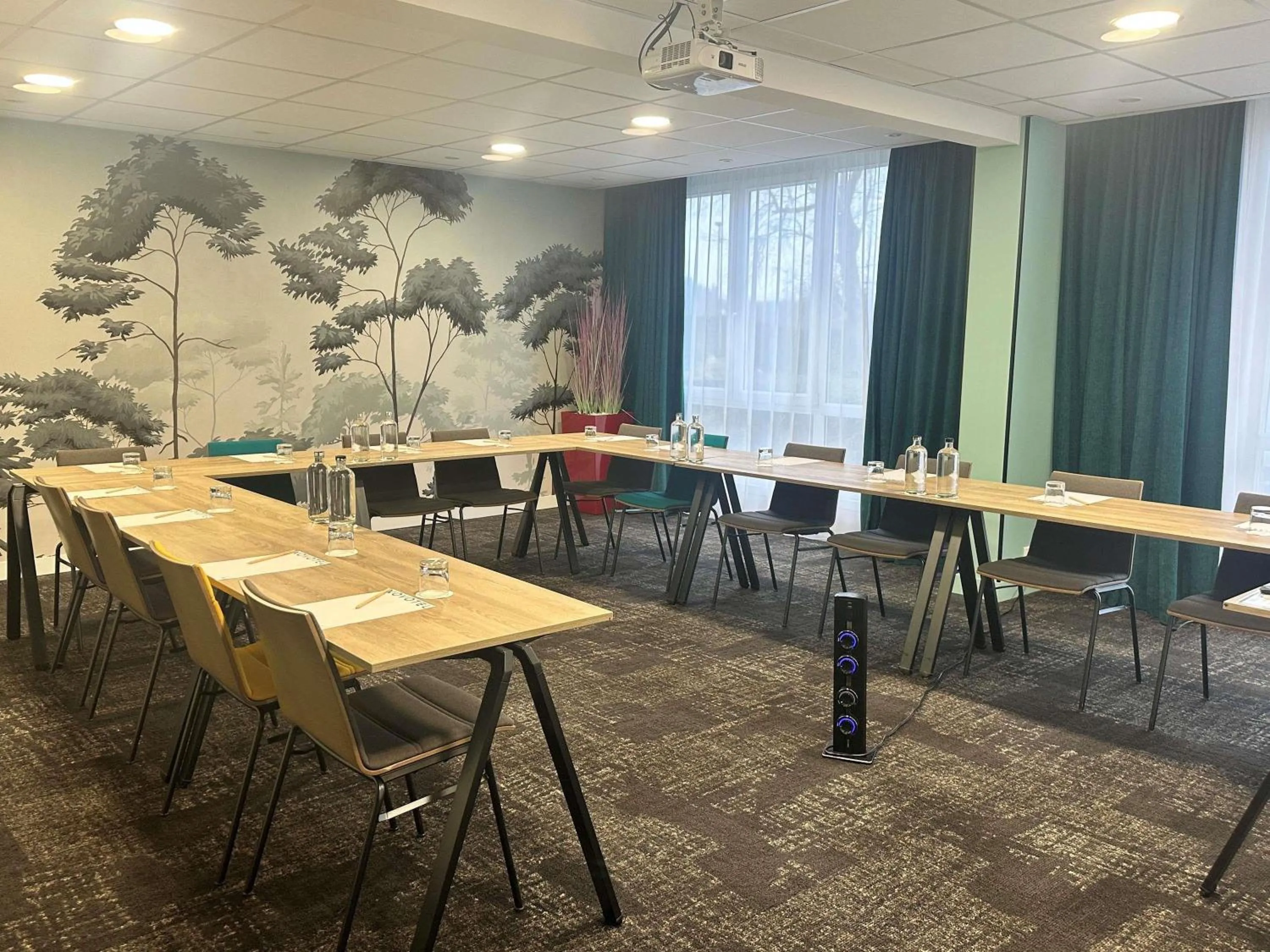 Meeting/conference room in Novotel Lens Noyelles