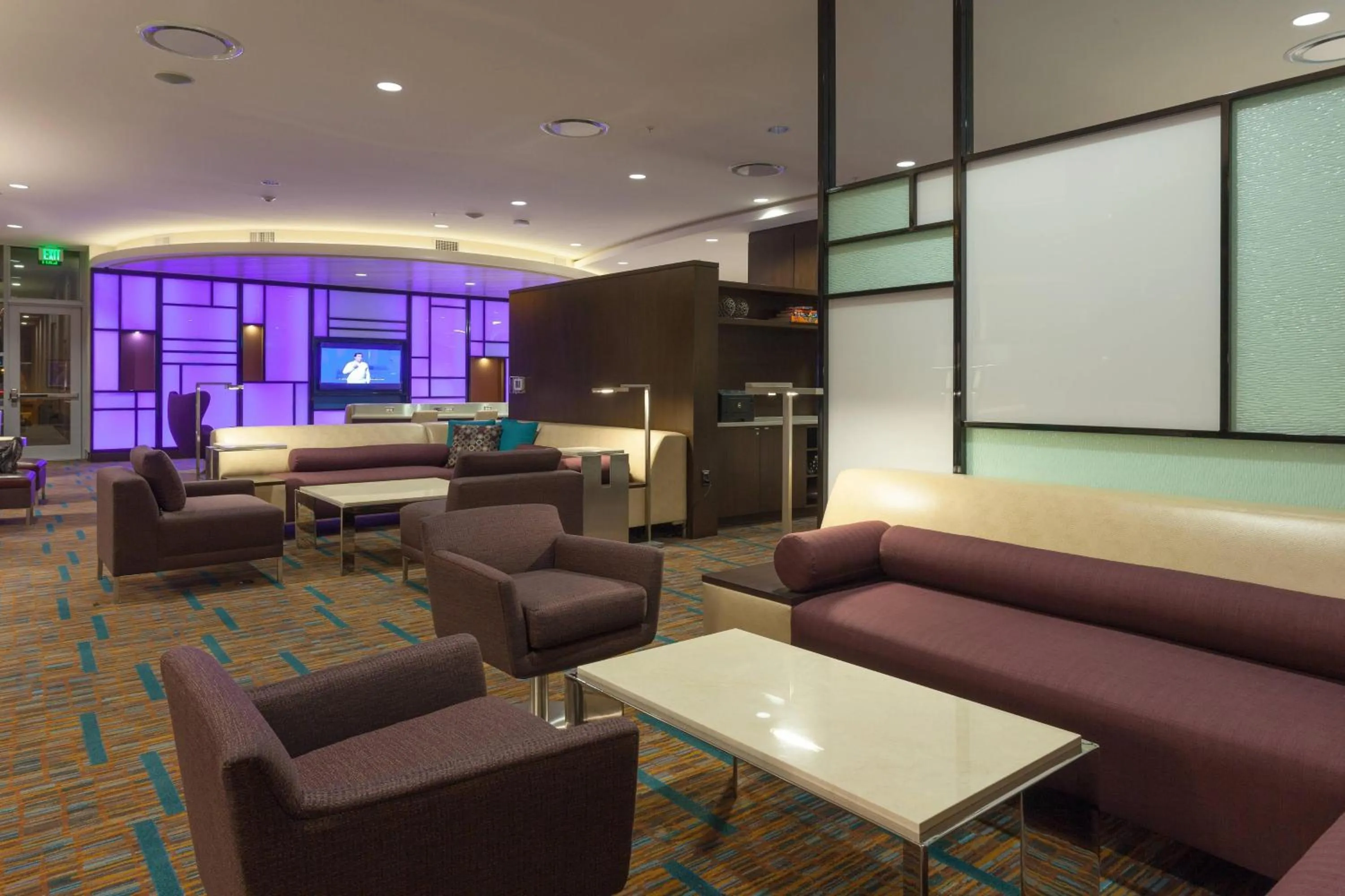 Lobby or reception in Courtyard by Marriott San Jose North/ Silicon Valley