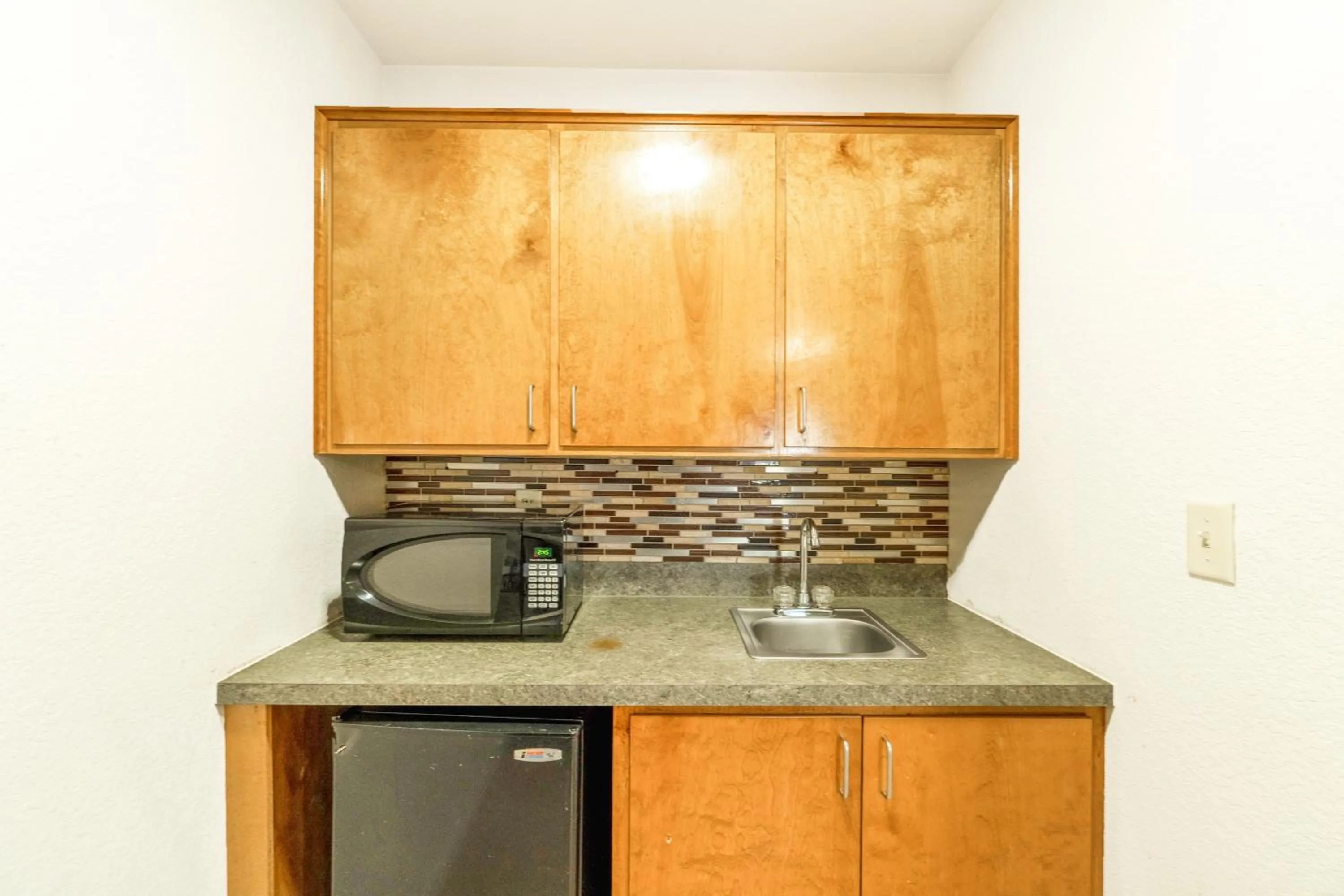 Bedroom in High Five Inn By OYO Killeen