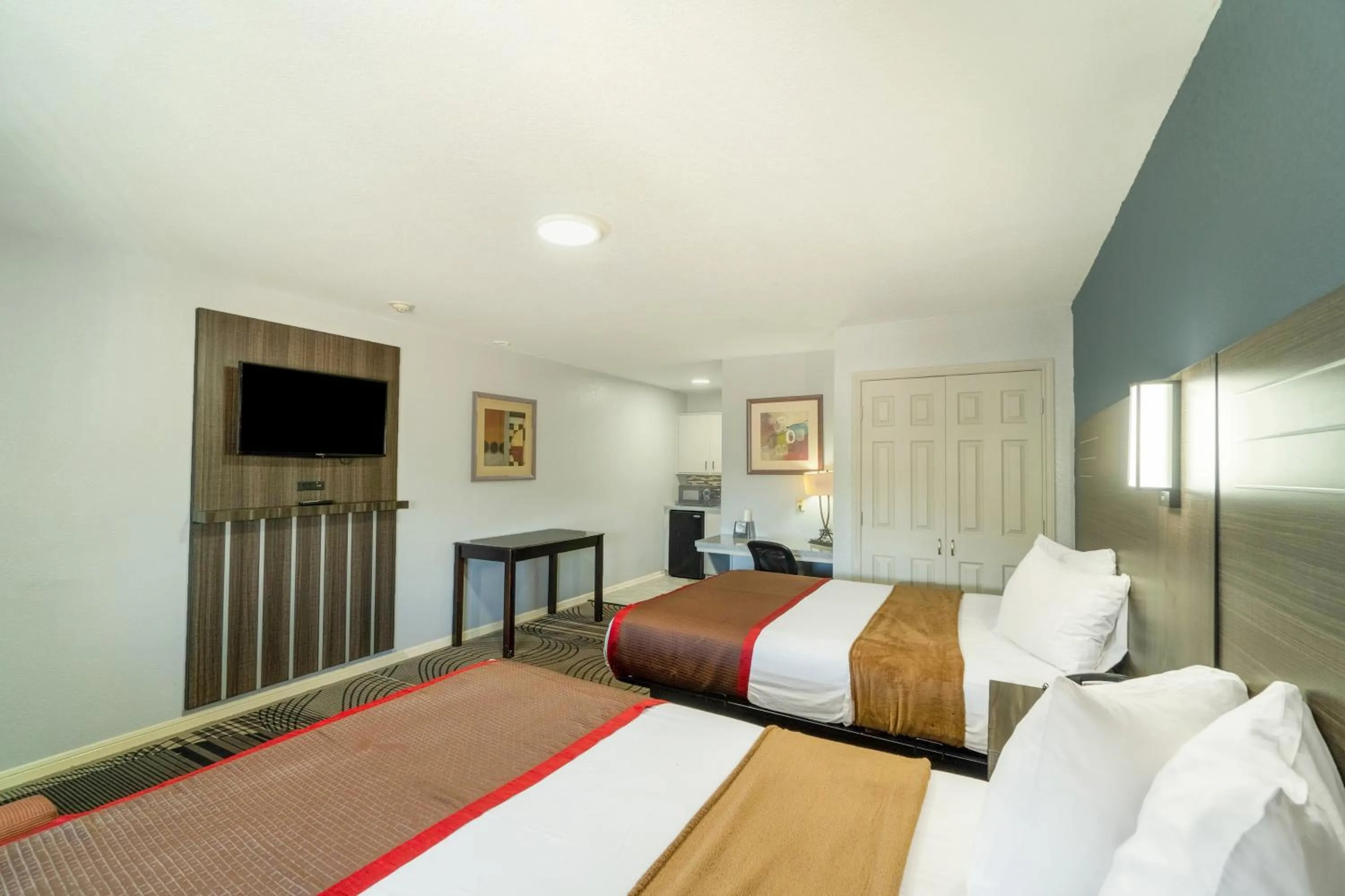 Bedroom, Bed in High Five Inn By OYO Killeen