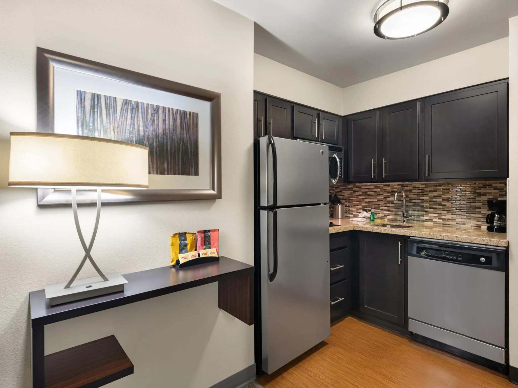 Photo of the whole room in Staybridge Suites Midvale by IHG