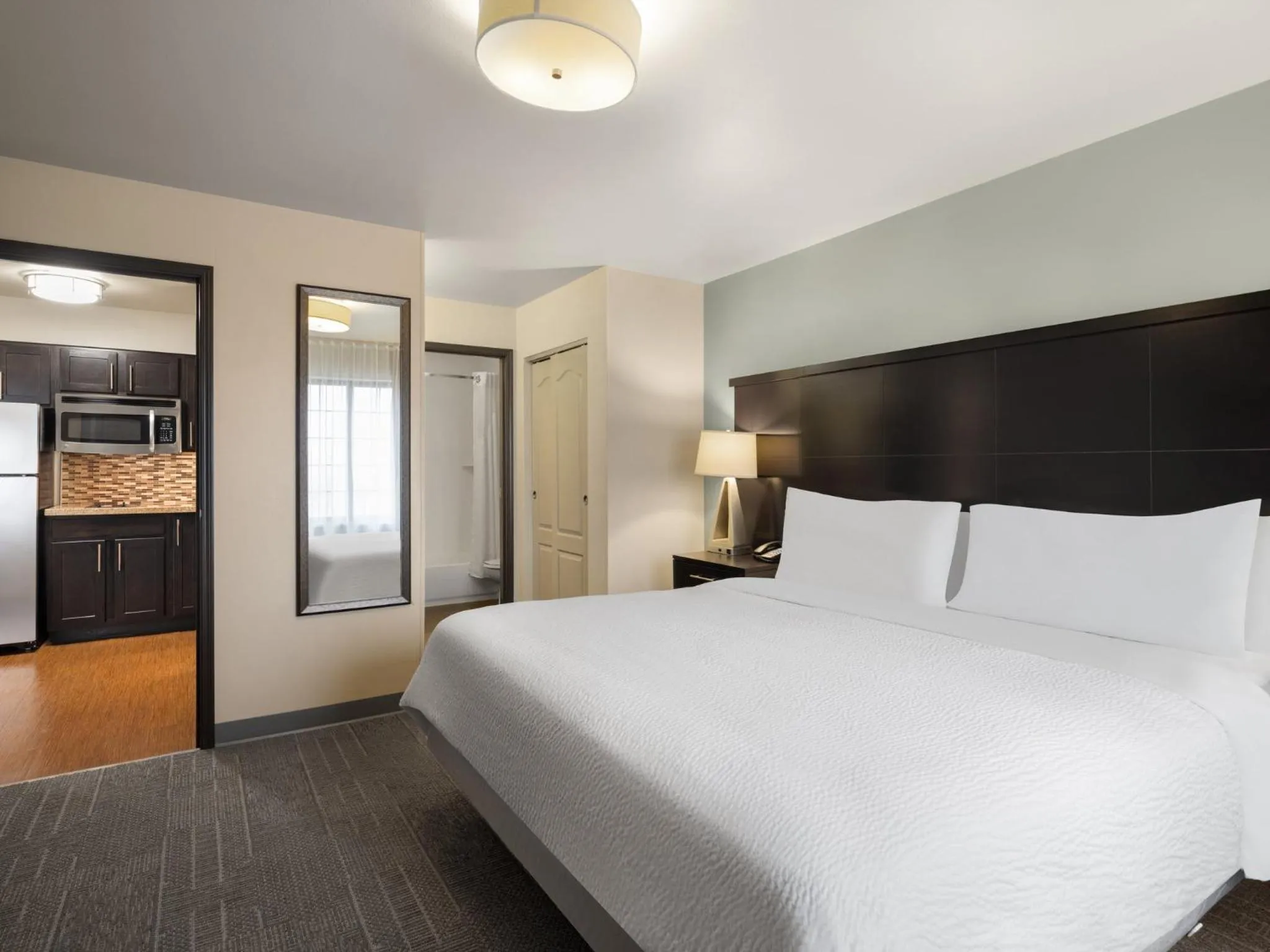 Photo of the whole room, Bed in Staybridge Suites Midvale by IHG