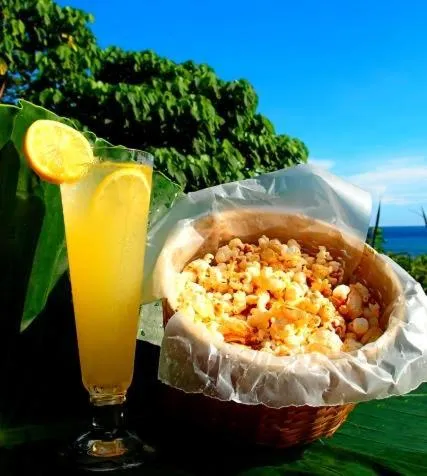 Food and drinks in Amun Ini Beach Resort & Spa