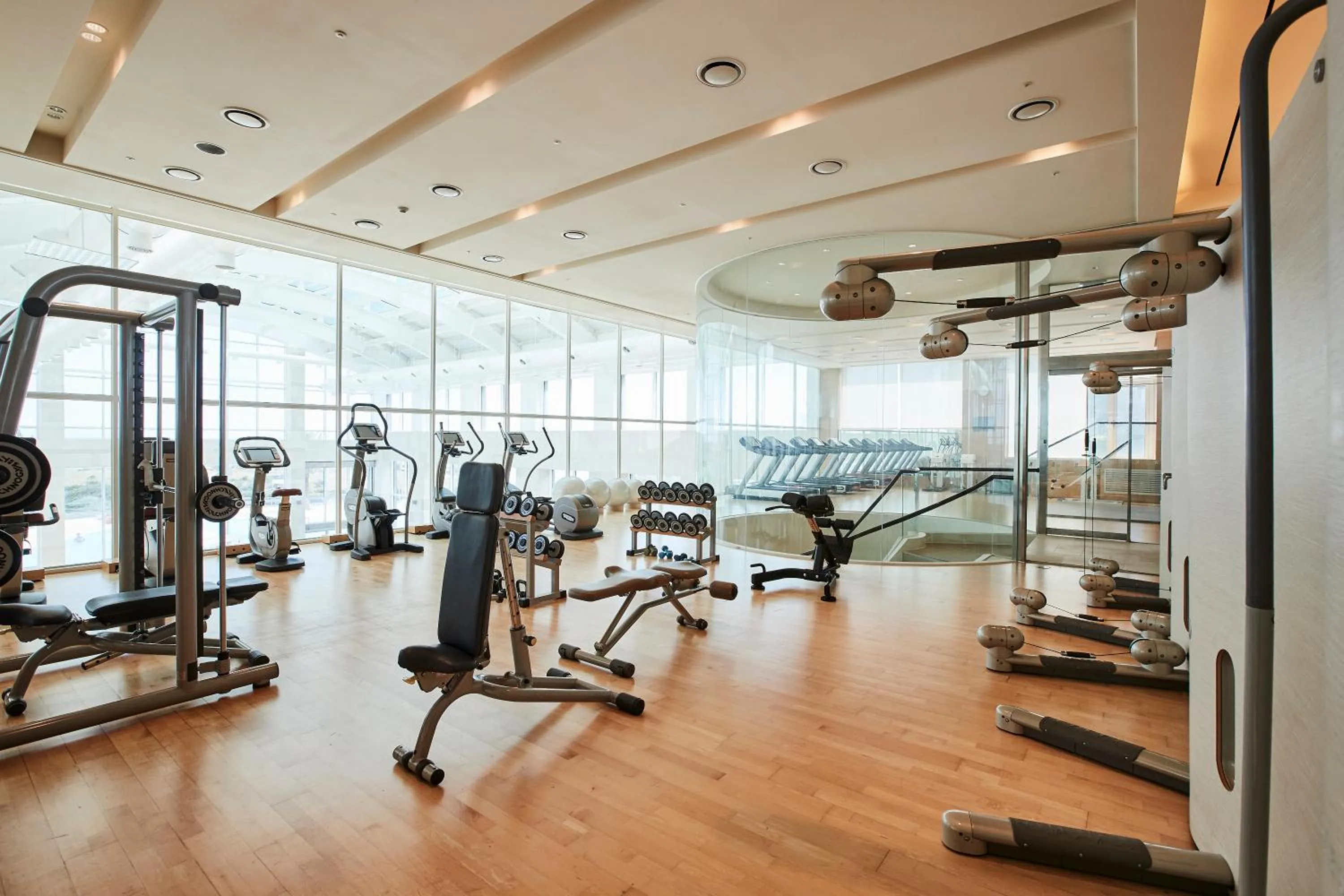 Fitness centre/facilities in Haevichi Hotel & Resort Jeju