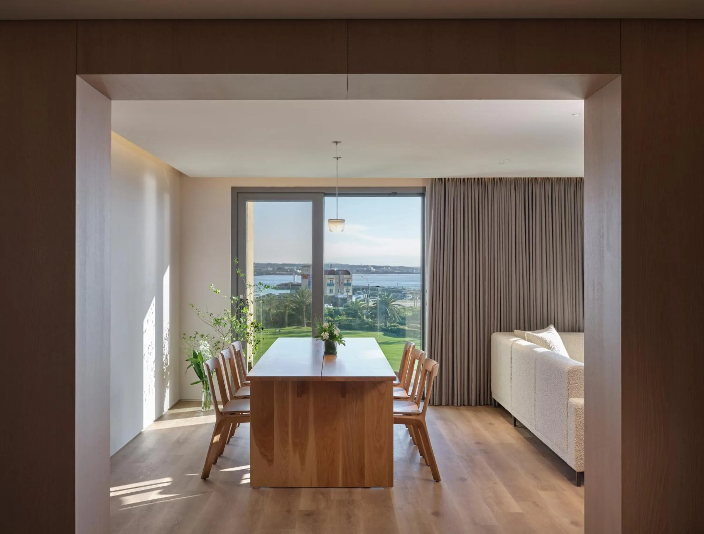 Living room in Haevichi Hotel & Resort Jeju