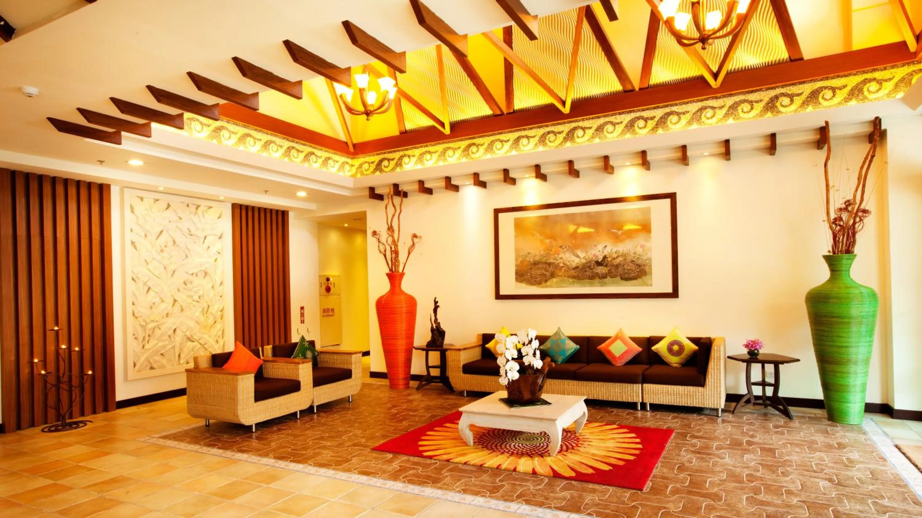 Facade/entrance in Howard Villa