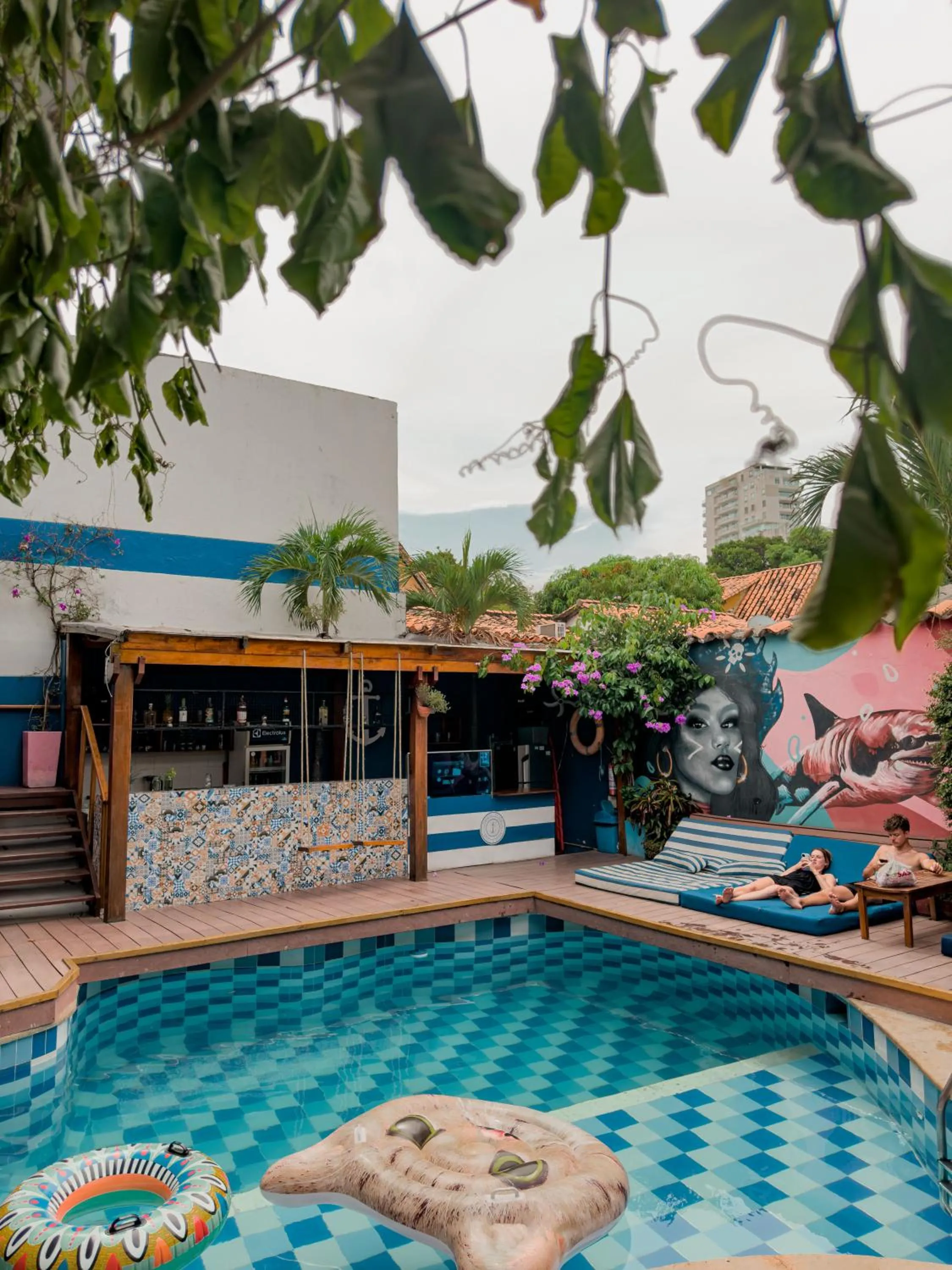 Lounge or bar in Casa del Puerto Hostel & Suites