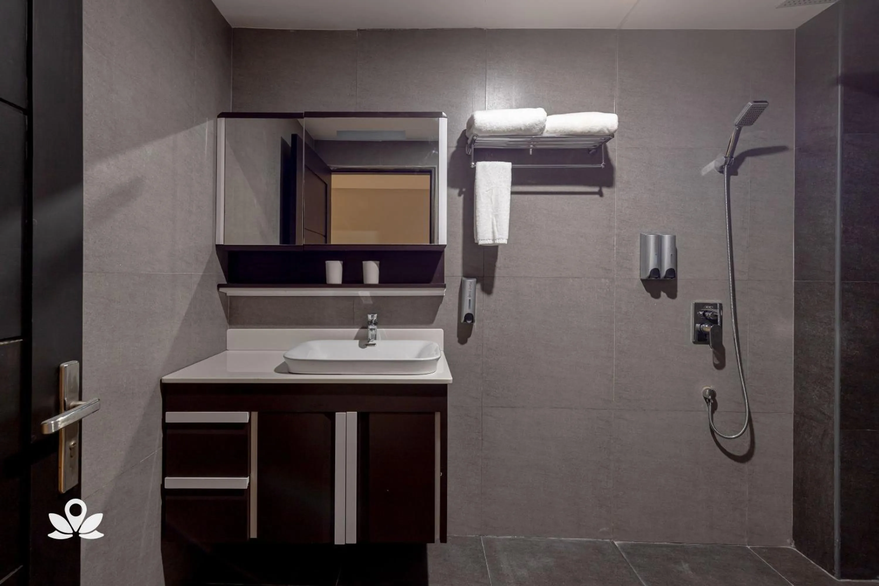 Bathroom in Hotel Inigo