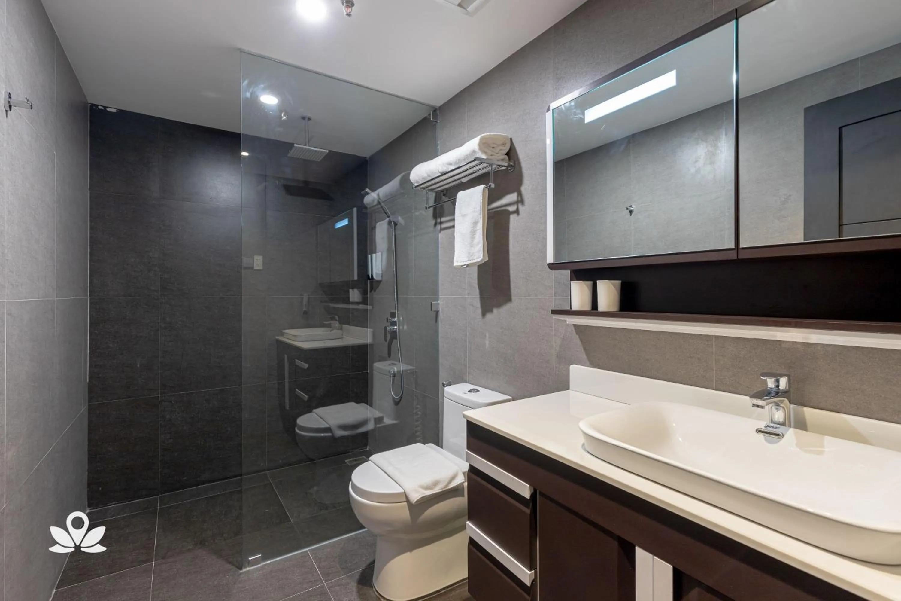 Bathroom in Hotel Inigo