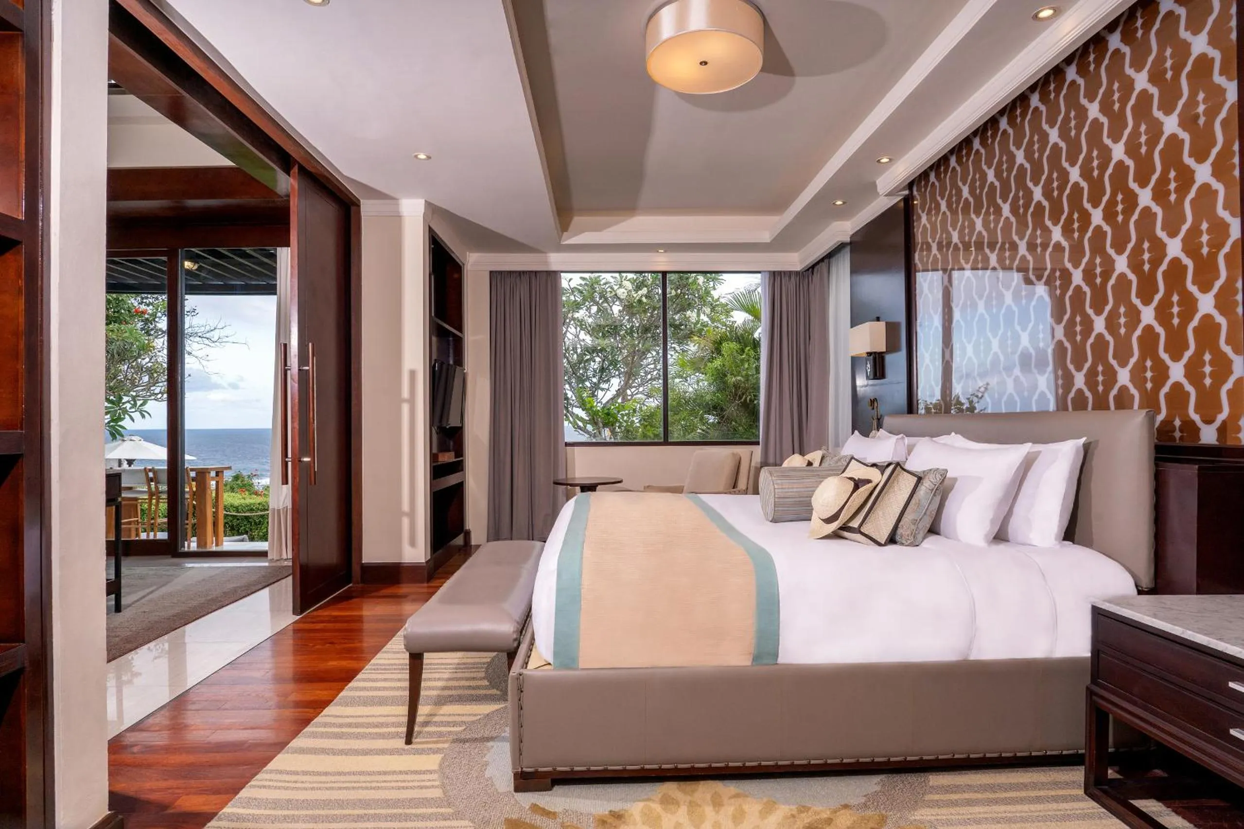 Bedroom, Bed in Samabe Bali Suites & Villas