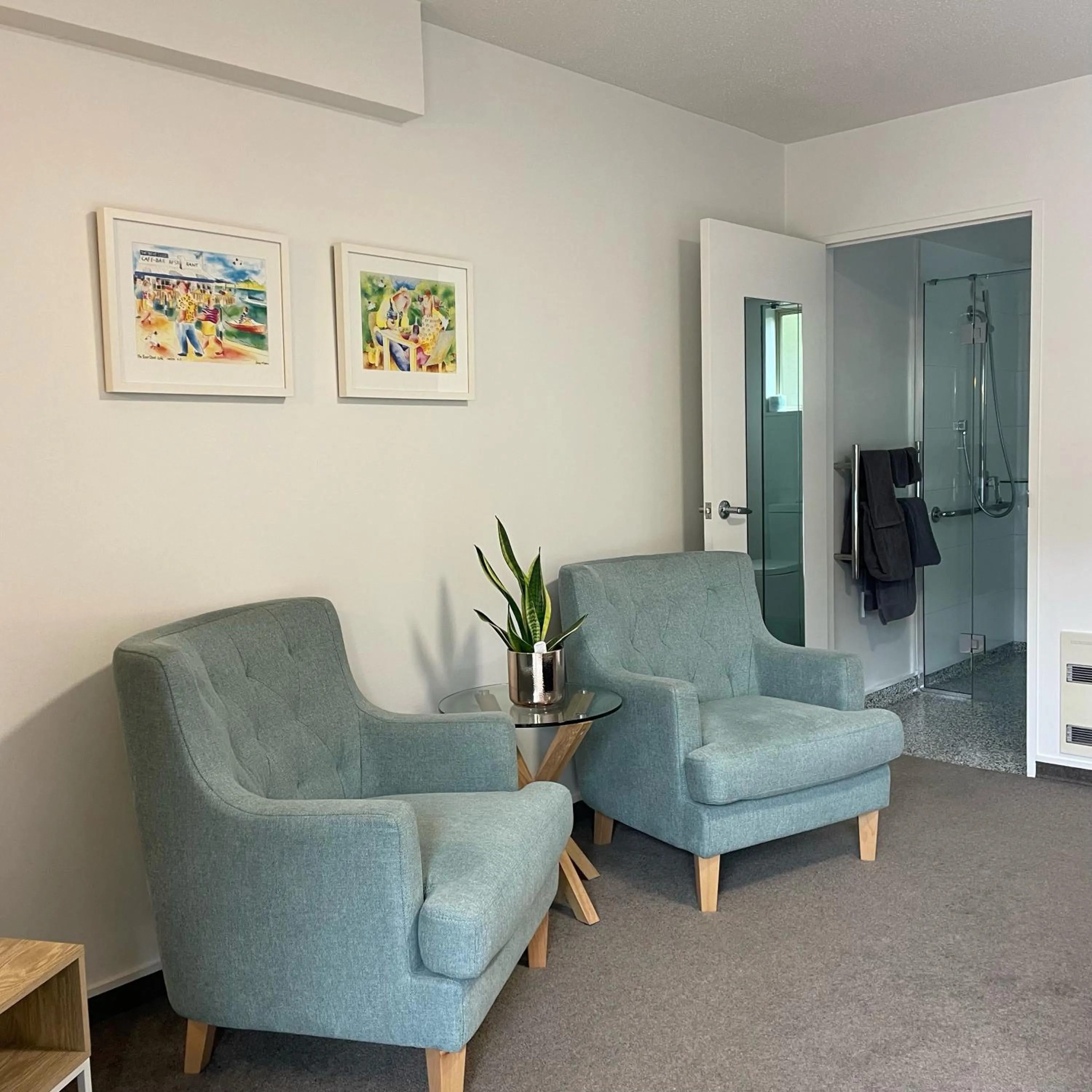 Living room in Apex Motorlodge