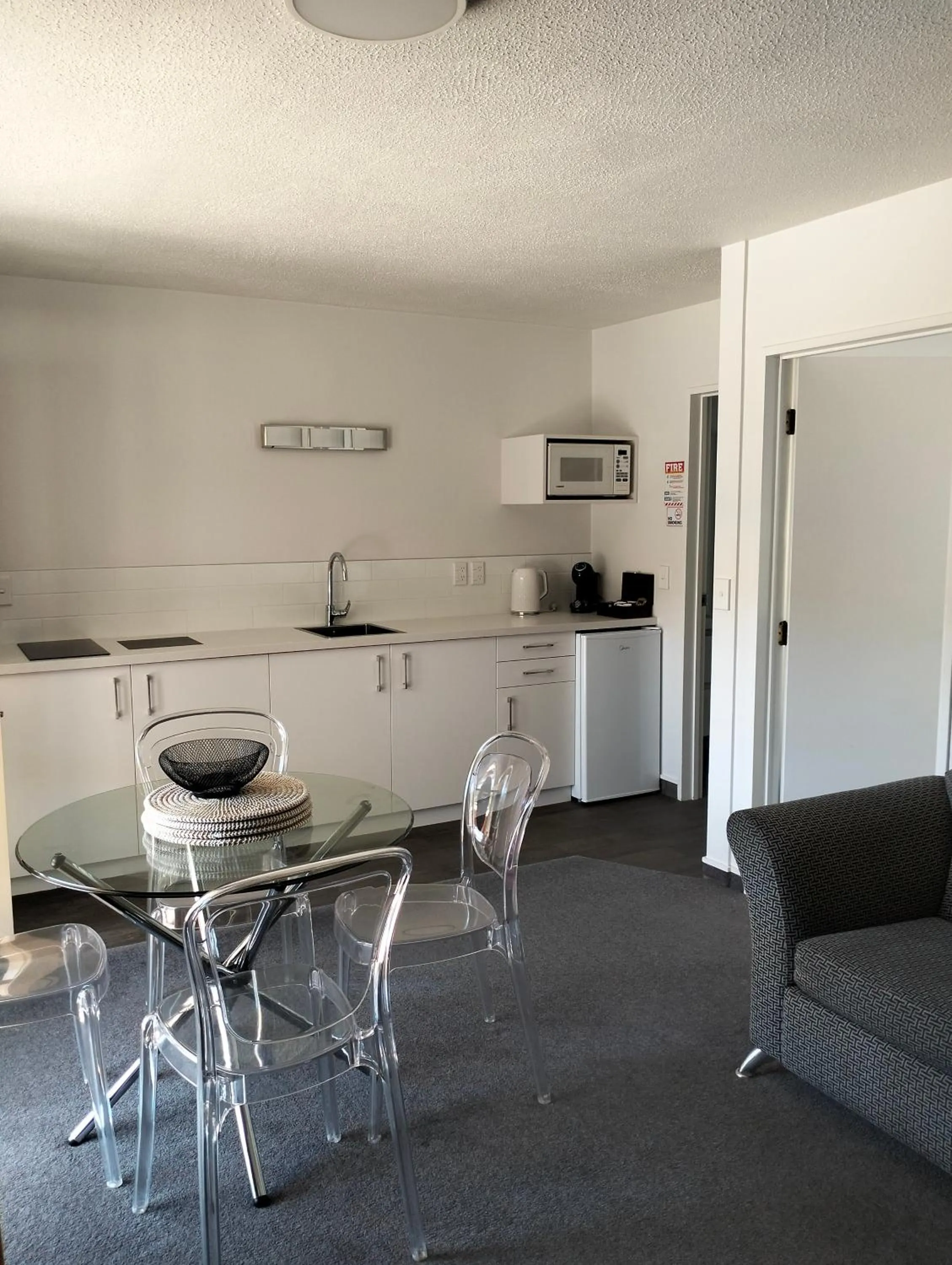 Kitchen or kitchenette in Apex Motorlodge