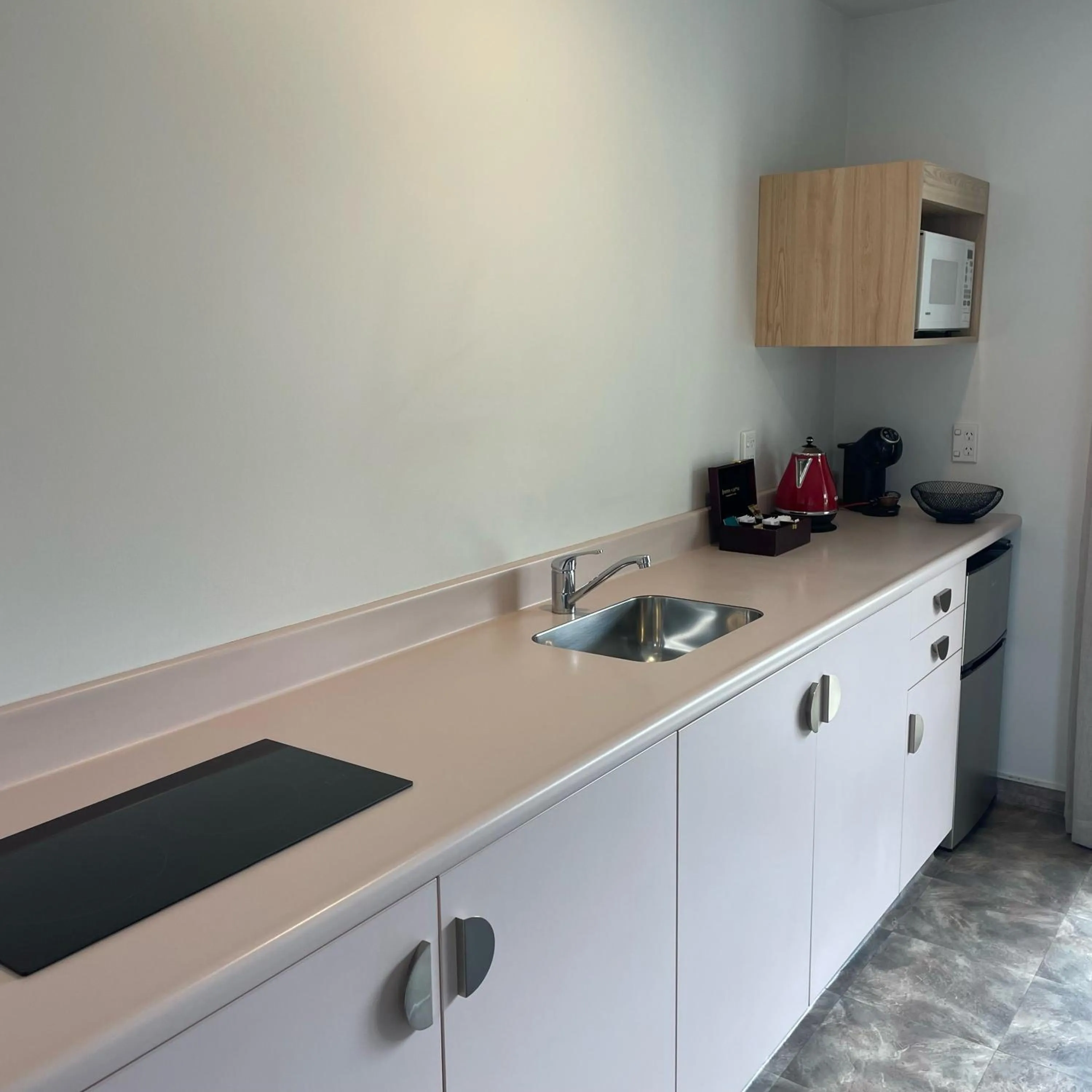 kitchen in Apex Motorlodge