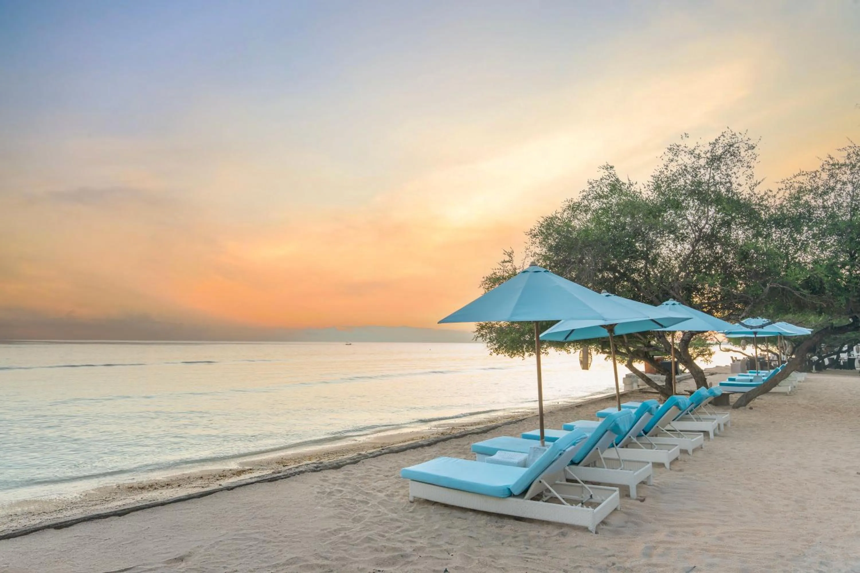 Beach in Jambuluwuk Oceano Gili Trawangan